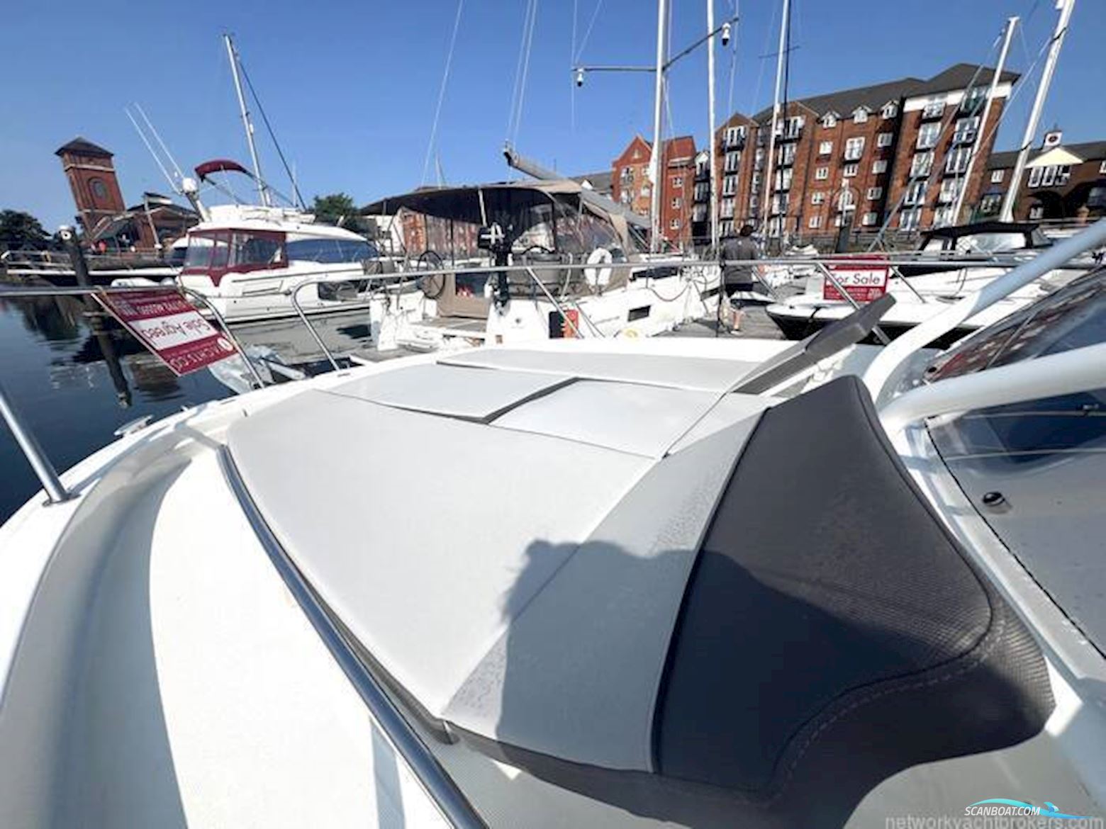 Jeanneau Cap Camarat 9.0 WA