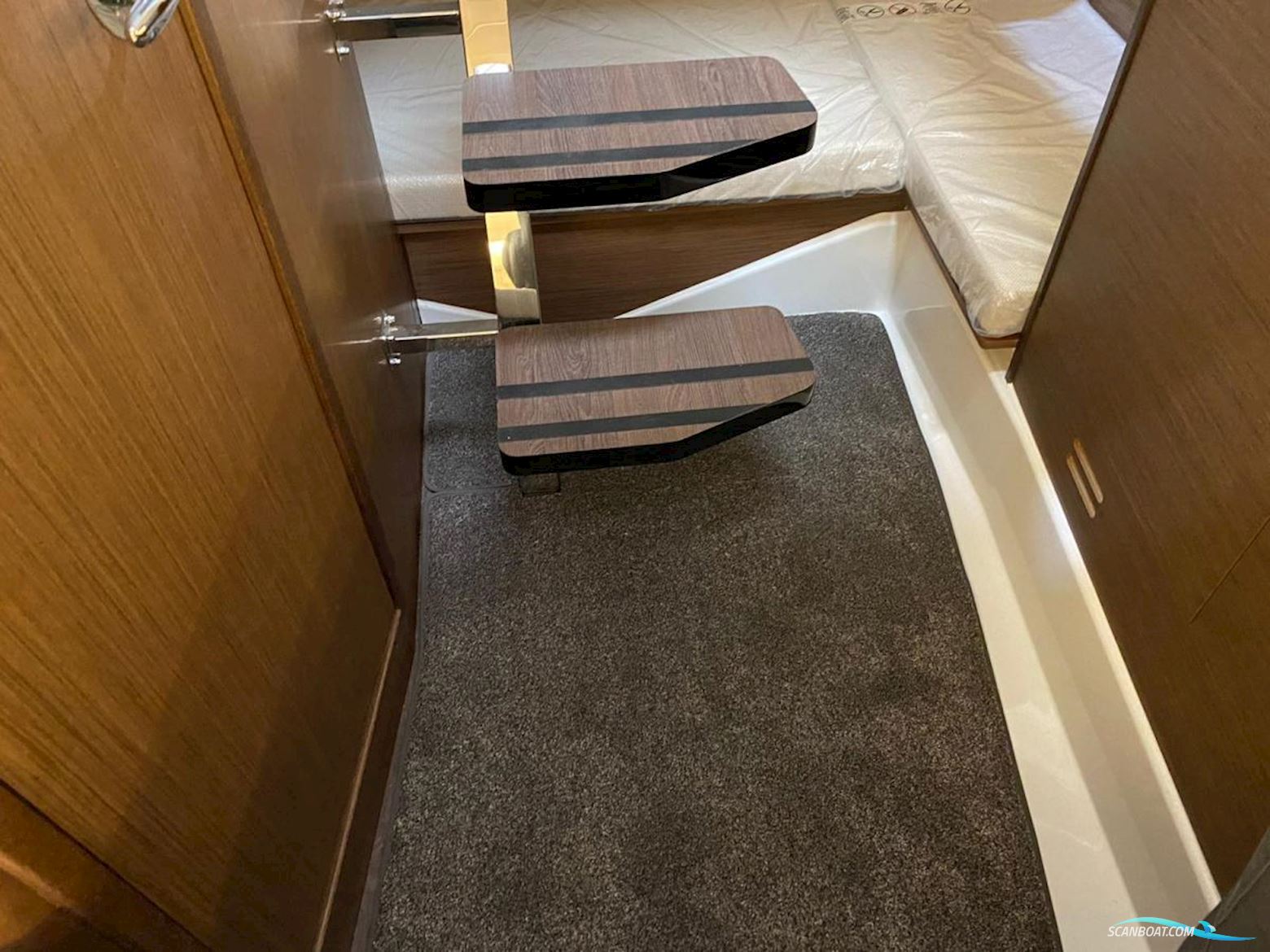 Jeanneau Cap Camarat 9.0 Walk Around