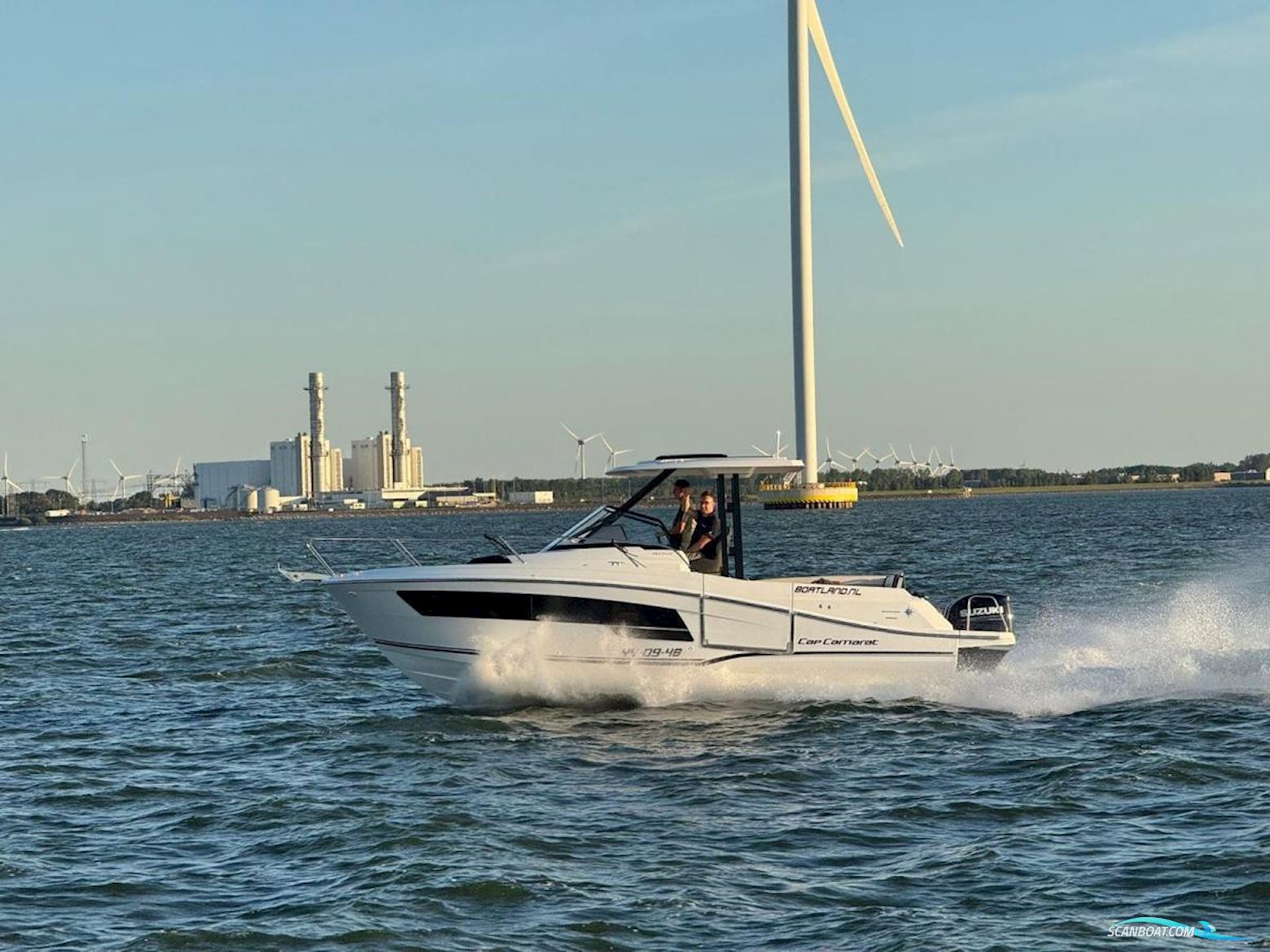 Jeanneau Cap Camarat 9.0 Walk Around Serie 2 Motorboot 2024, mit 2x Suzuki motor, Niederlande