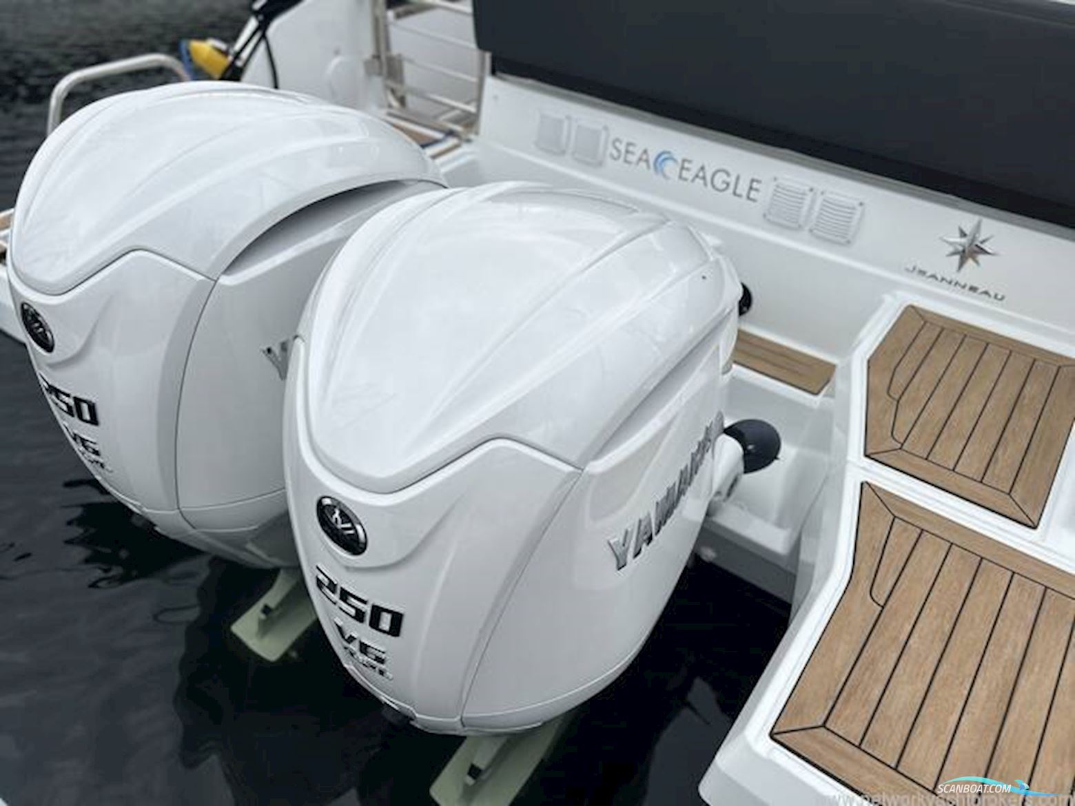 Jeanneau Cap Camarat 9.0WA S2