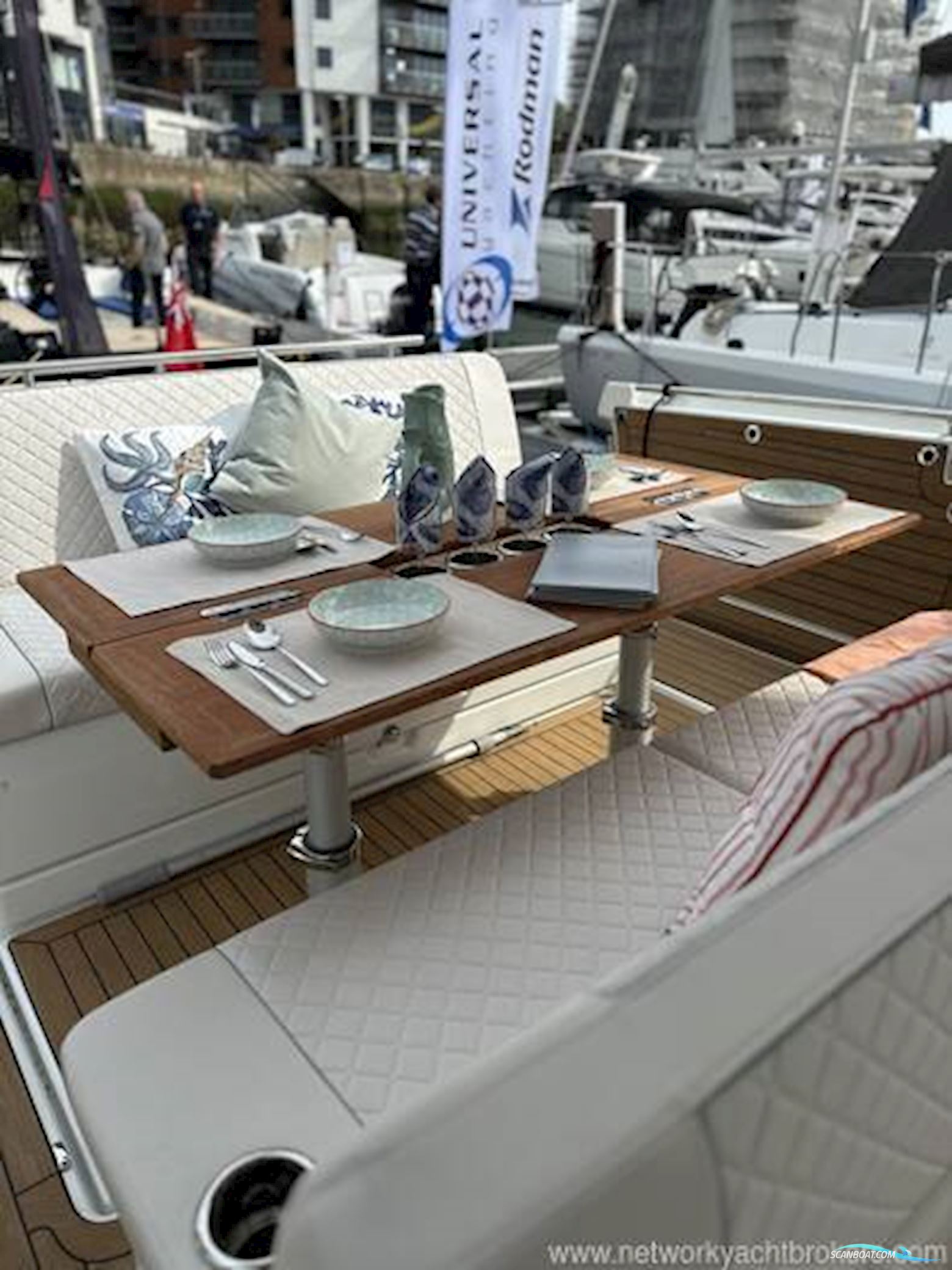 Jeanneau DB37