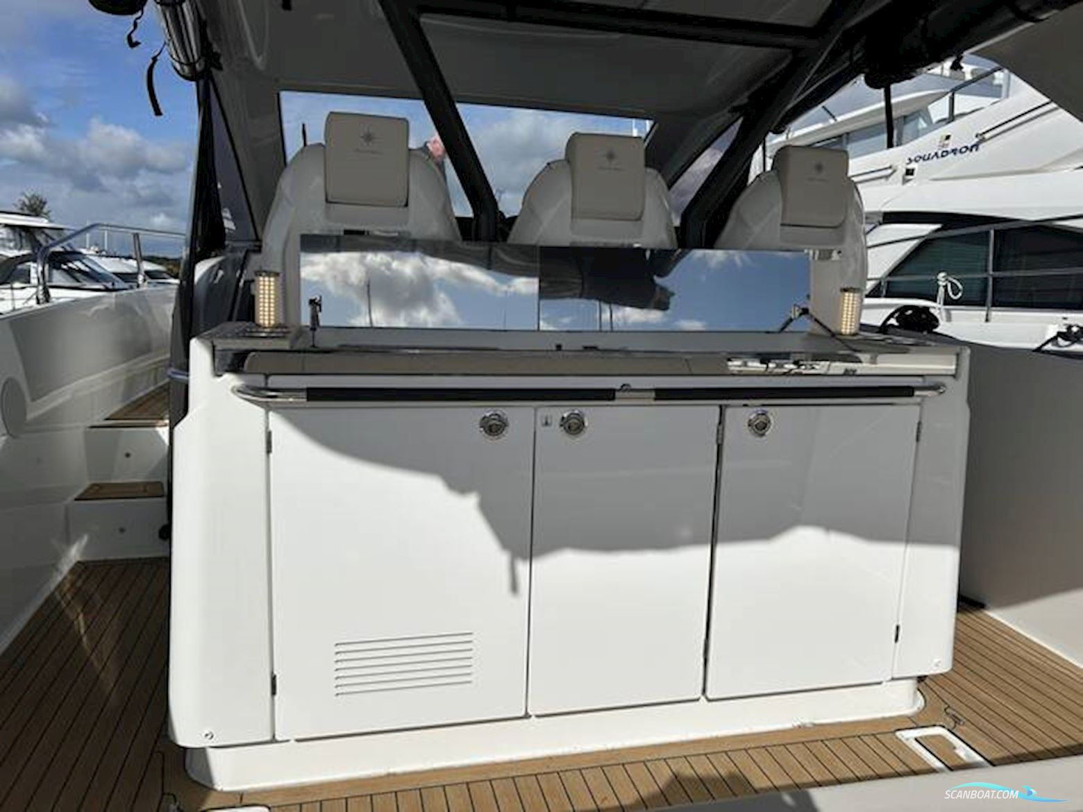 Jeanneau DB37