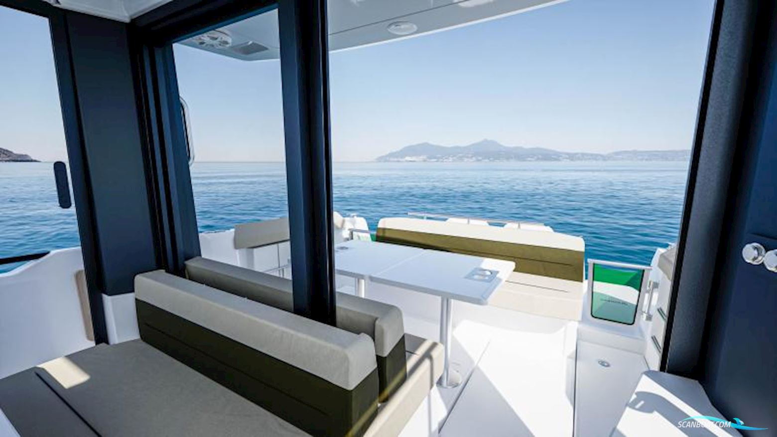 Jeanneau EX34 Cabin