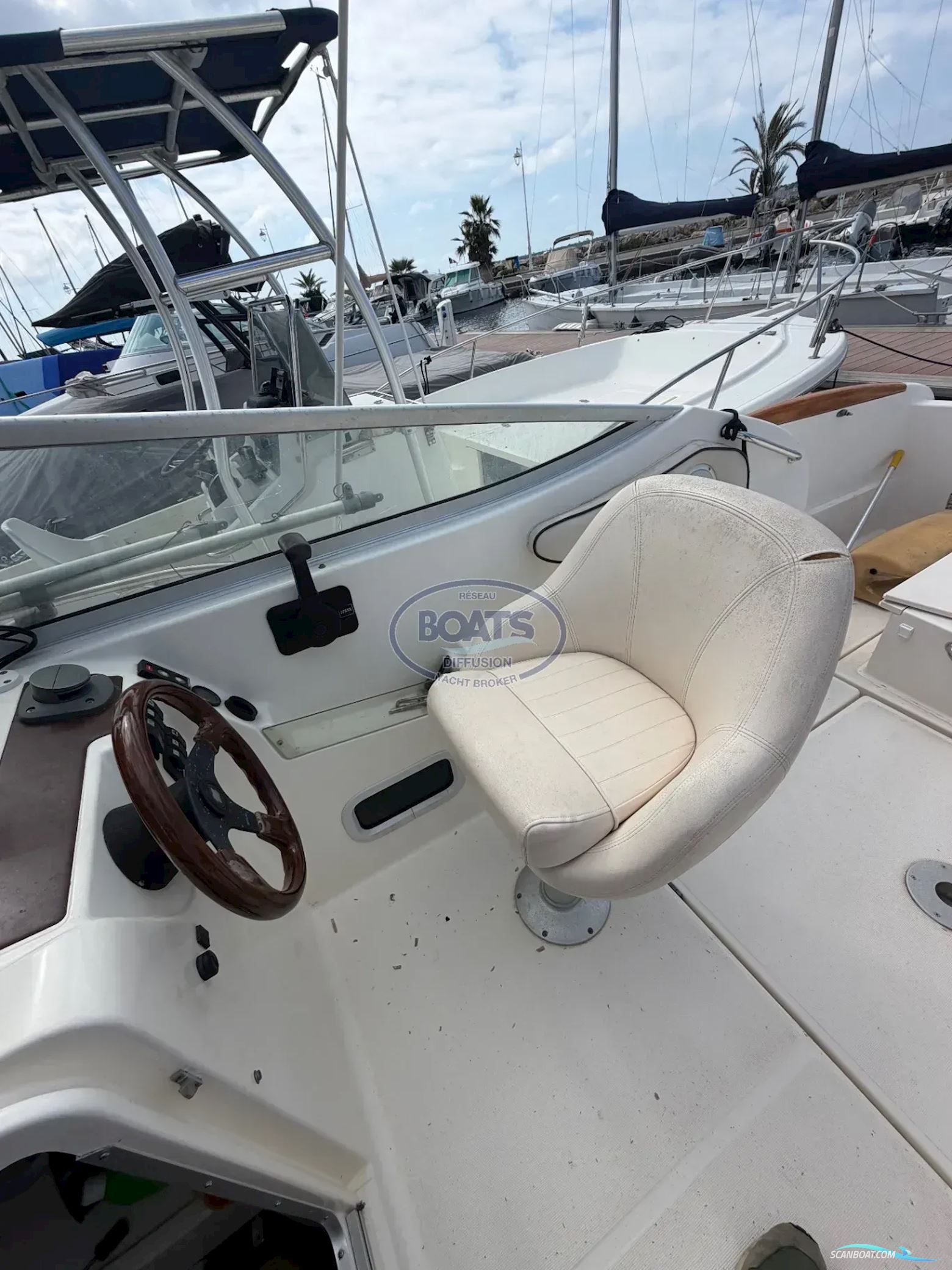 Jeanneau Leader 705