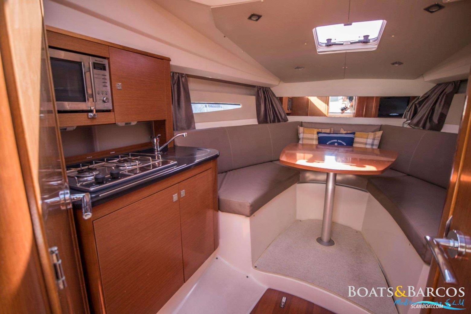 Jeanneau Leader 8