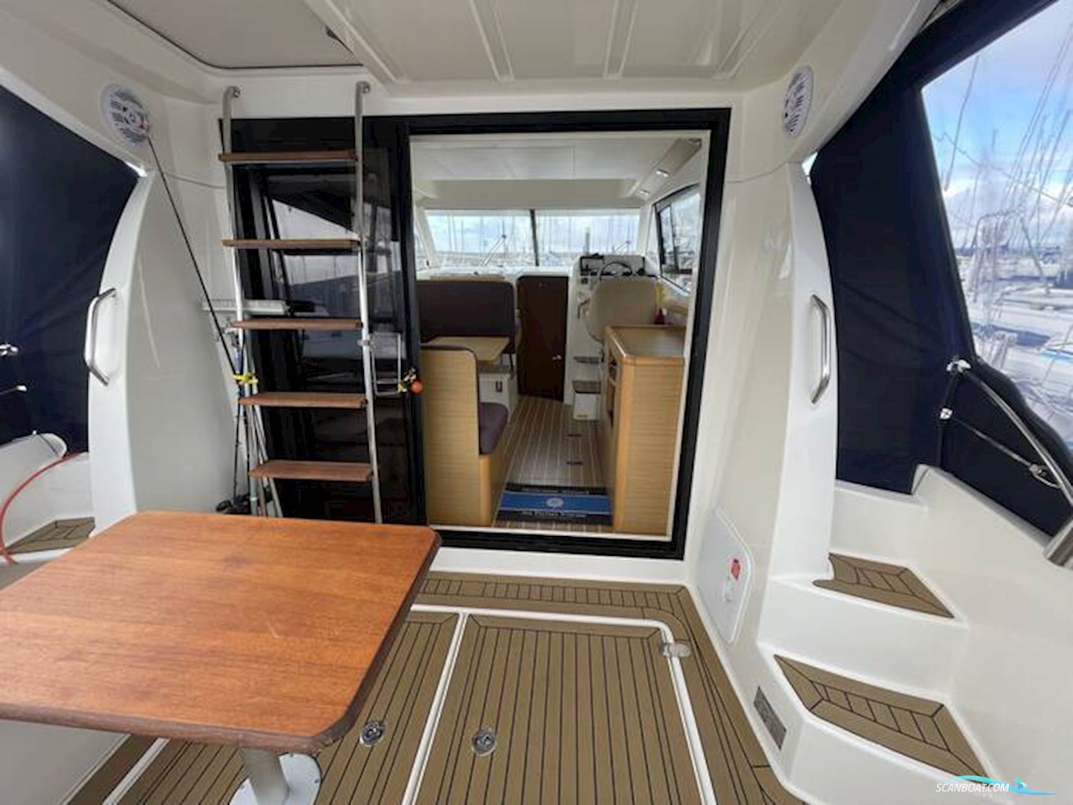 Jeanneau Merry Fisher 10