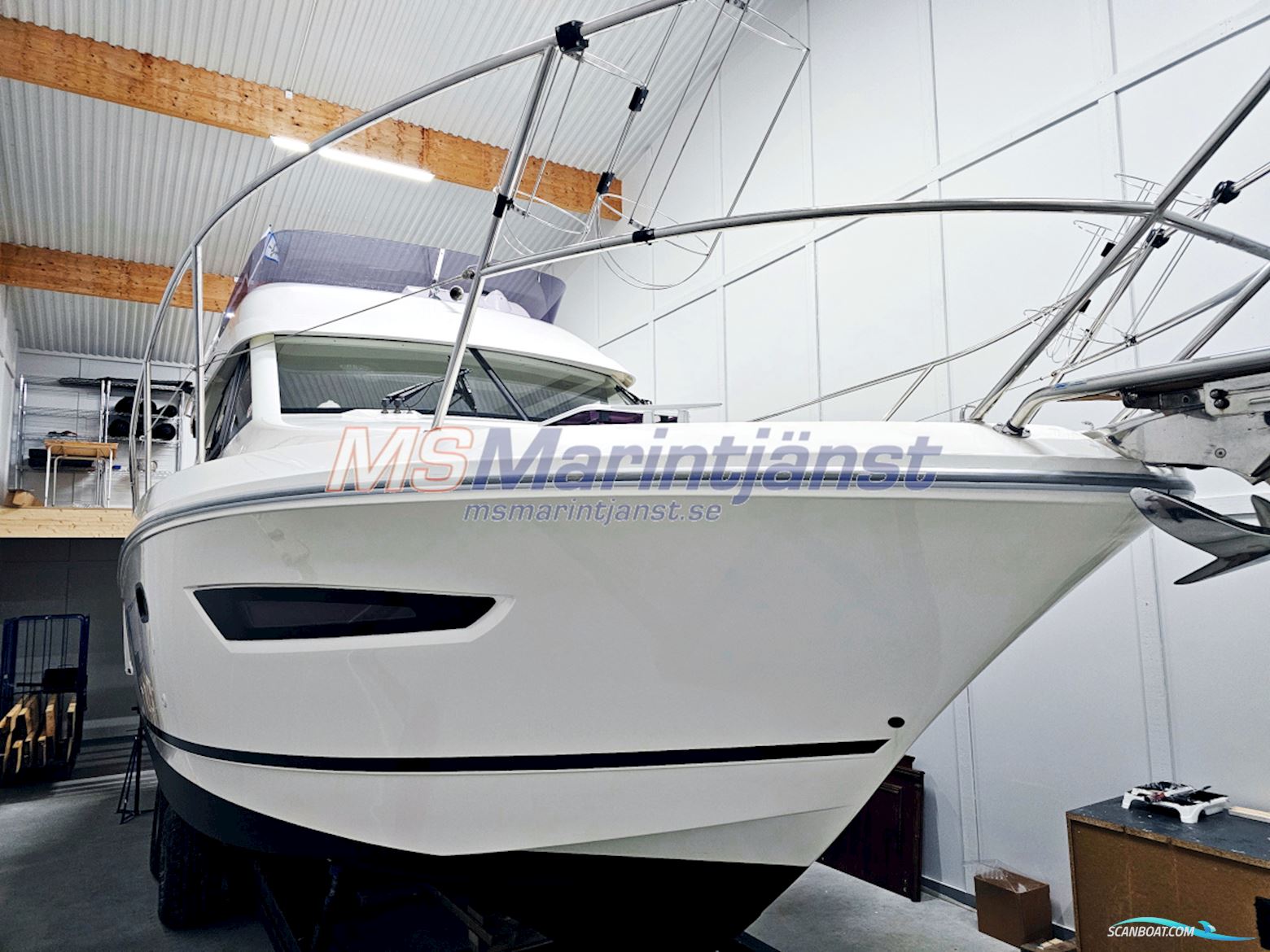 Jeanneau Merry Fisher 10