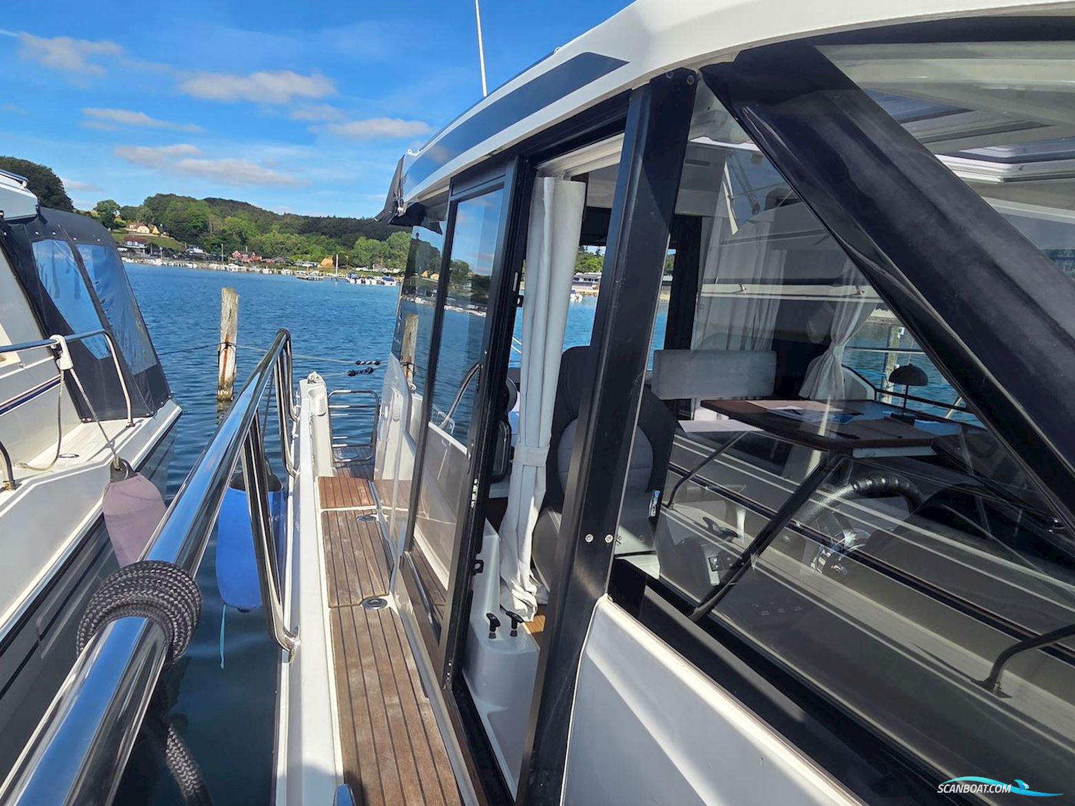 Jeanneau Merry Fisher 1095 Cruiser