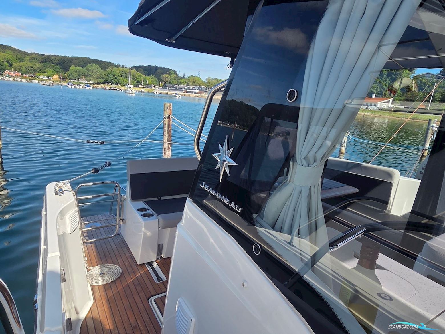 Jeanneau Merry Fisher 1095 Cruiser