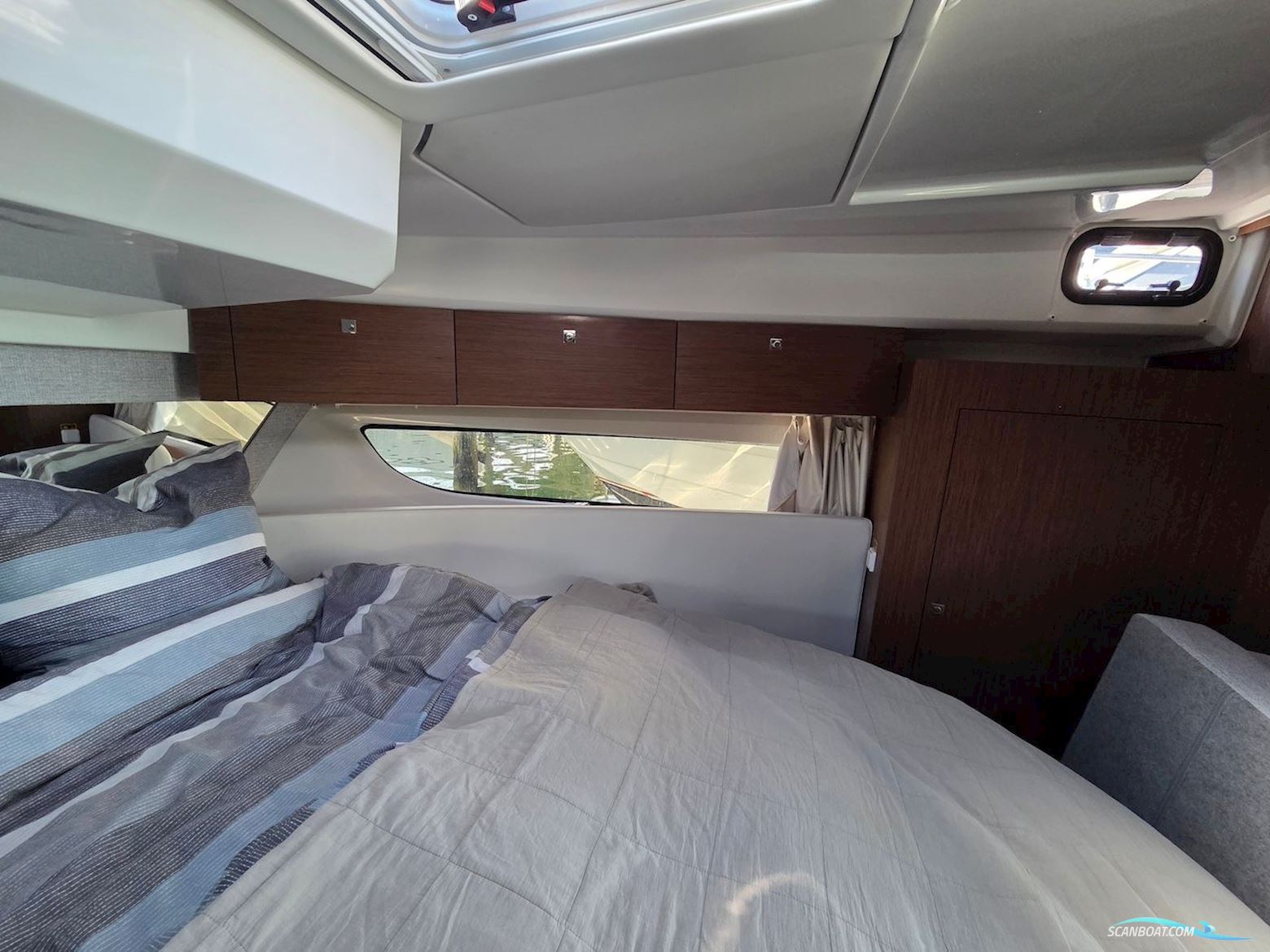 Jeanneau Merry Fisher 1095 Cruiser
