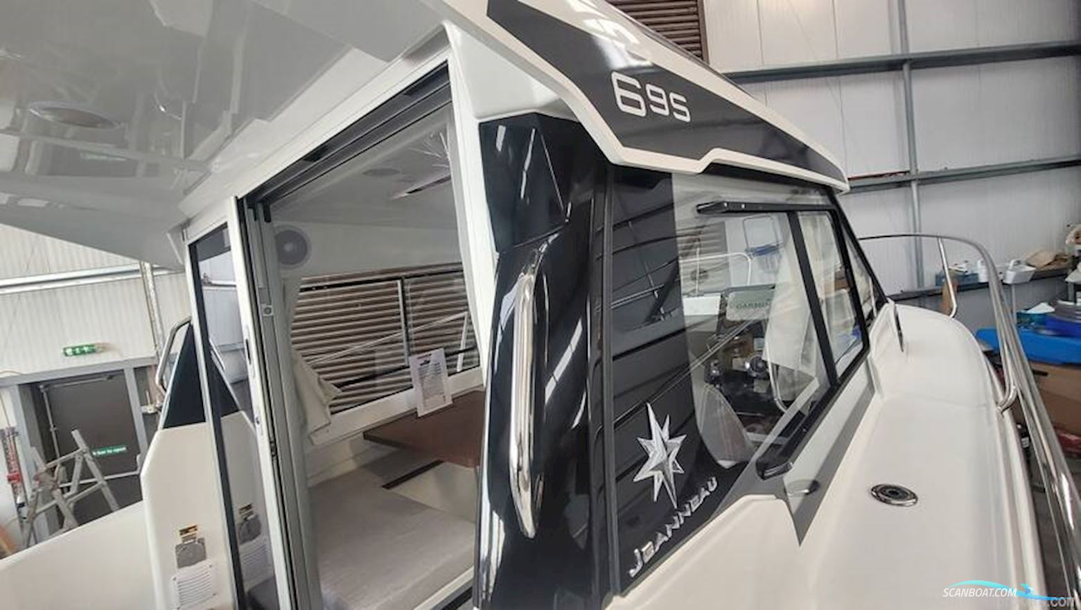 Jeanneau Merry Fisher 695 S2 - High Spec