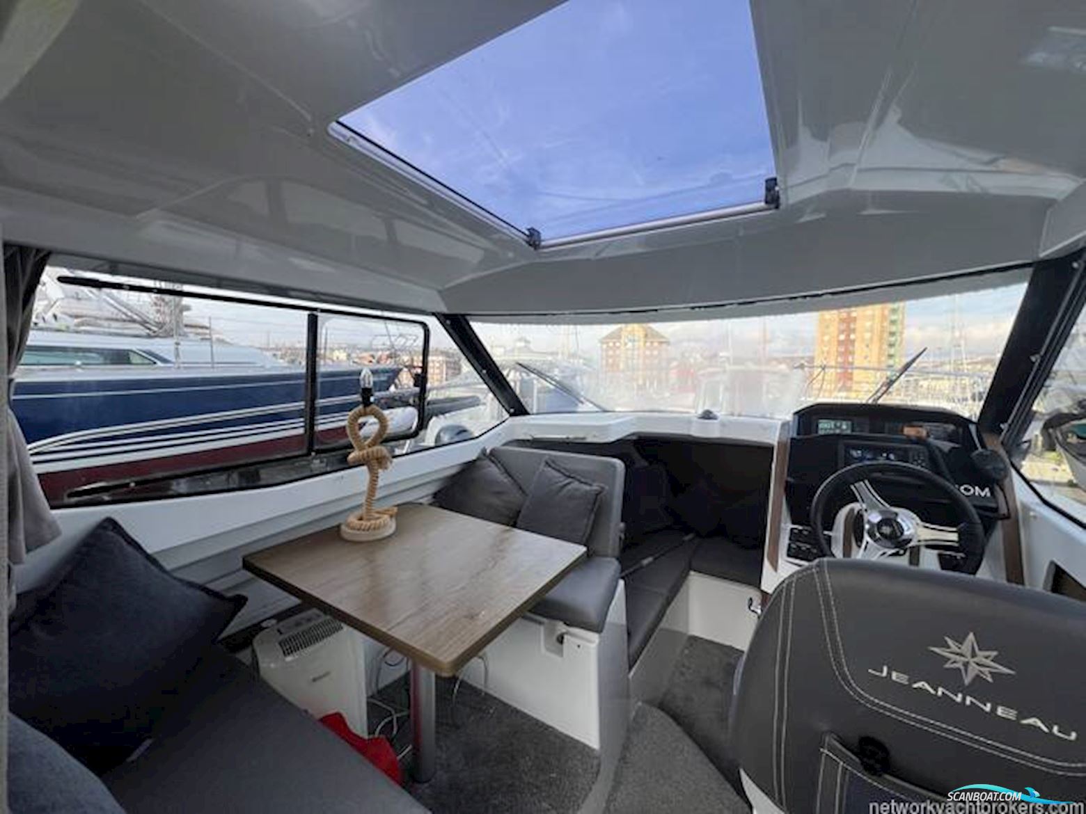 Jeanneau Merry Fisher 695