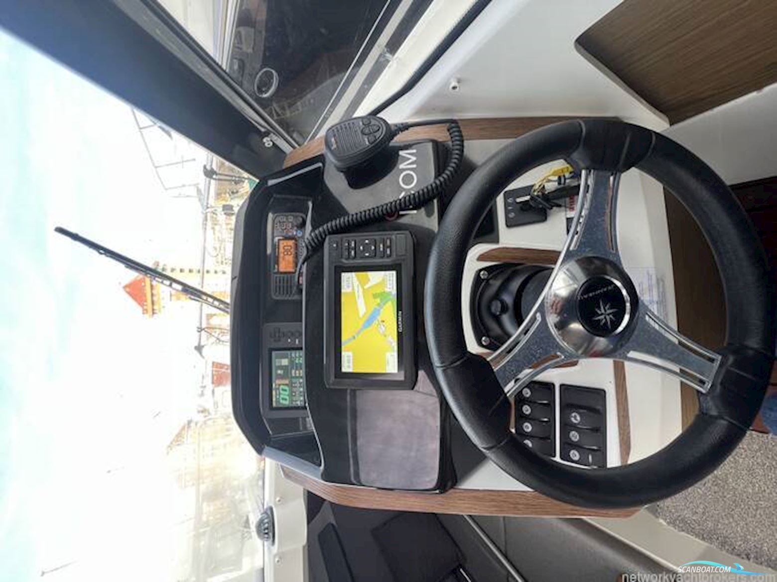 Jeanneau Merry Fisher 695