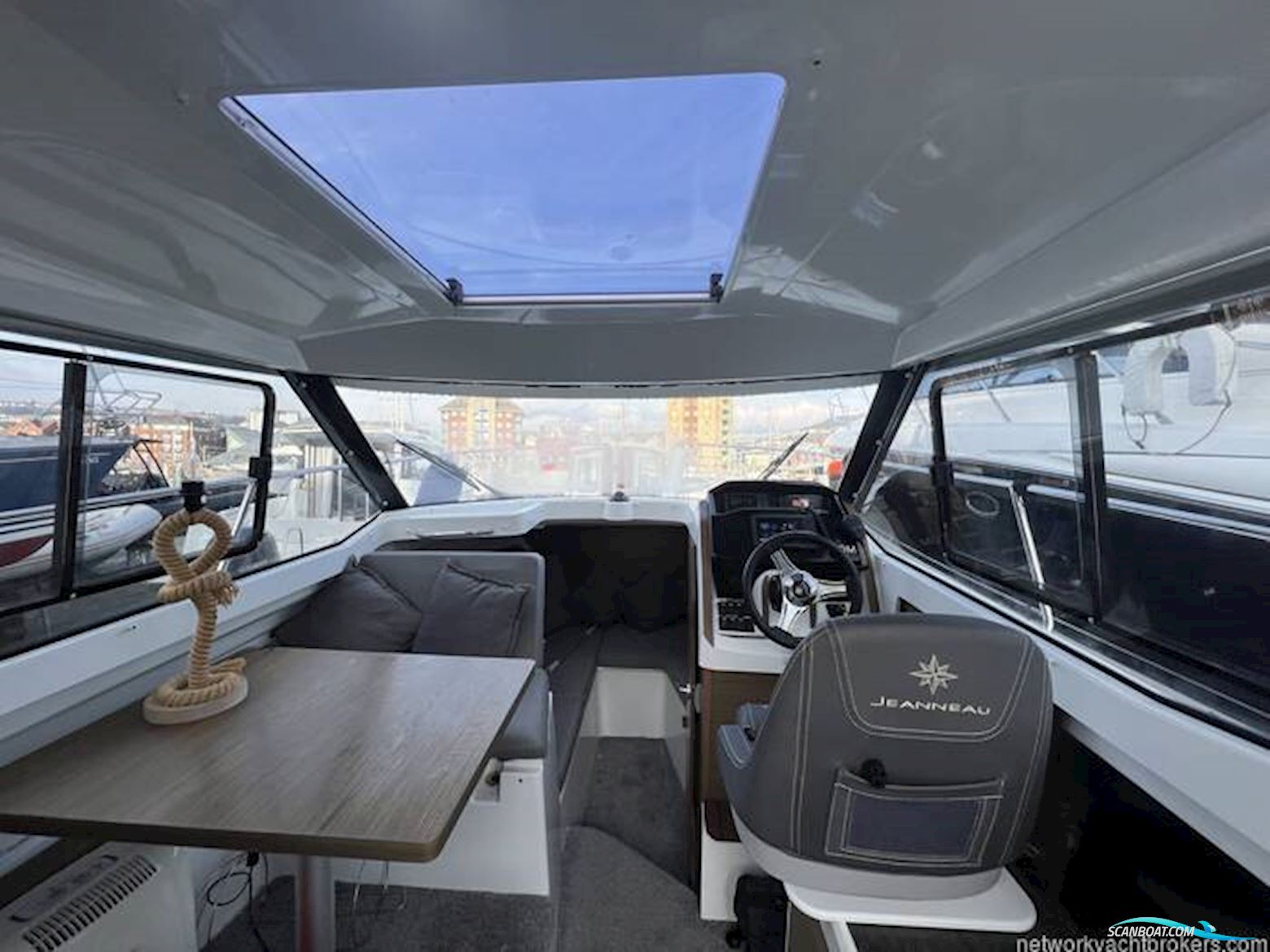 Jeanneau Merry Fisher 695