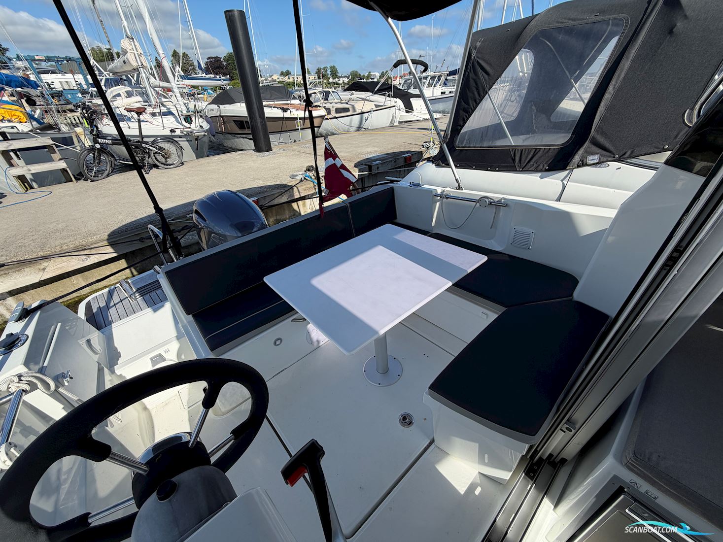 Jeanneau Merry Fisher 695