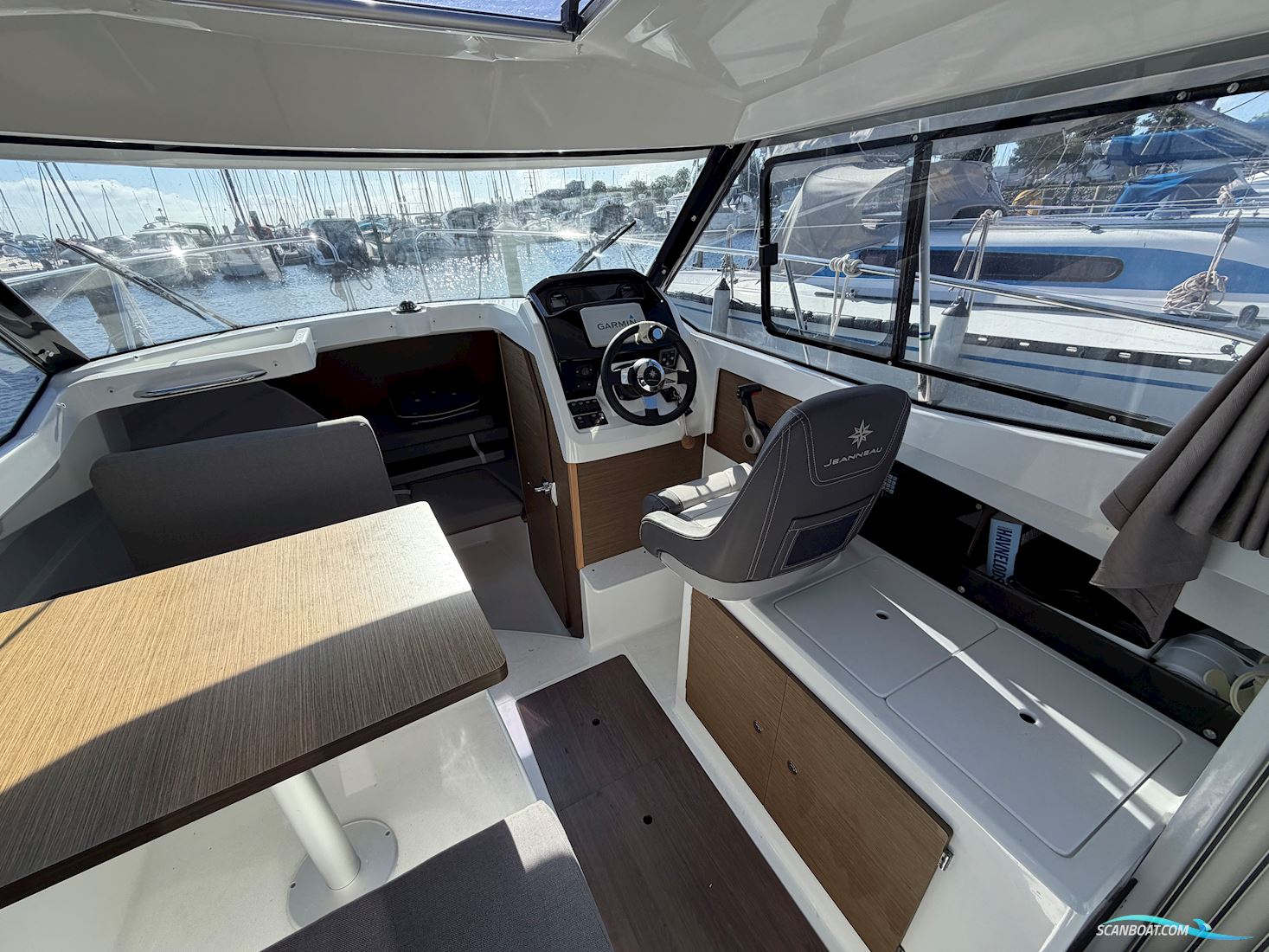 Jeanneau Merry Fisher 695