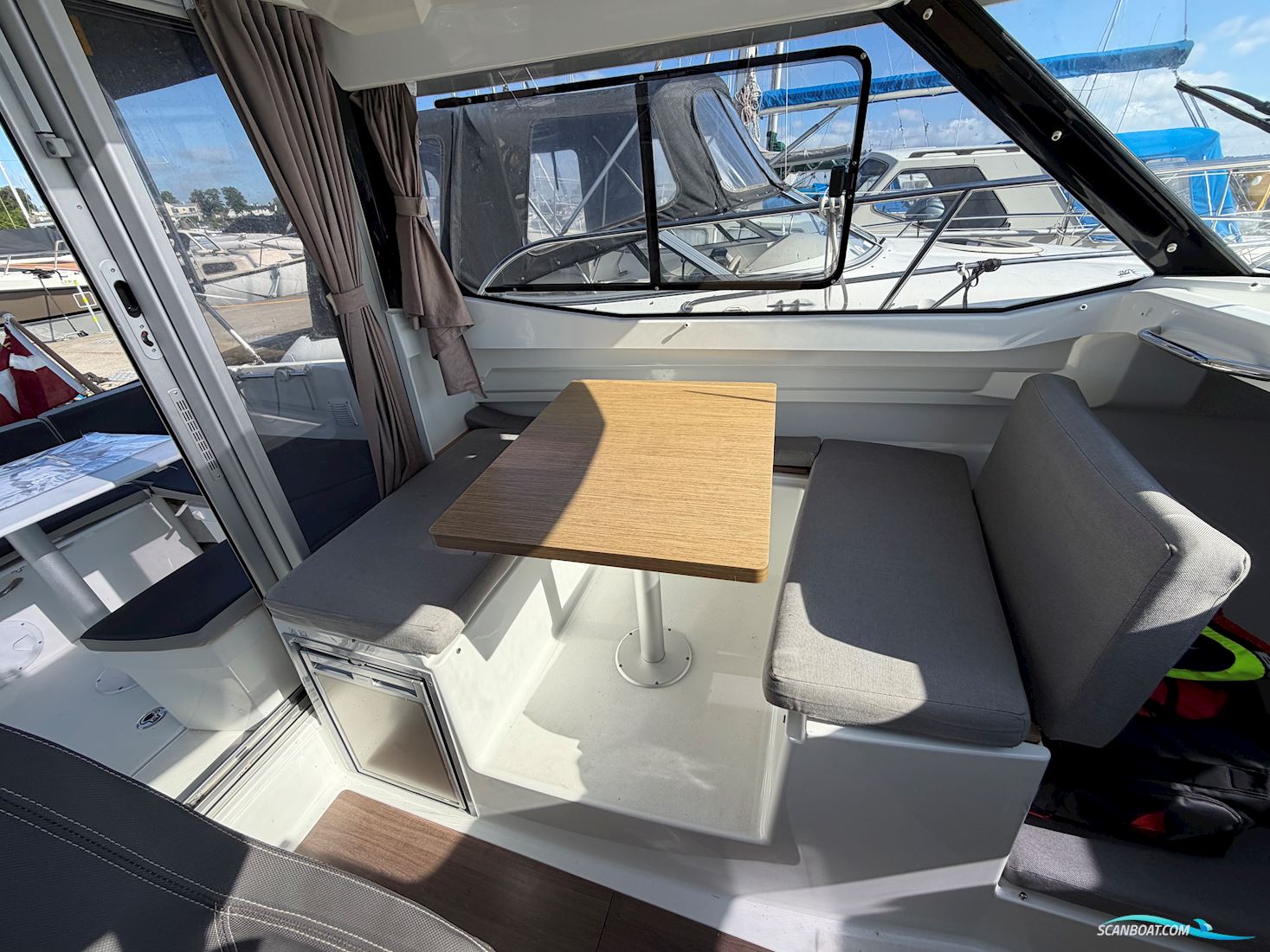 Jeanneau Merry Fisher 695