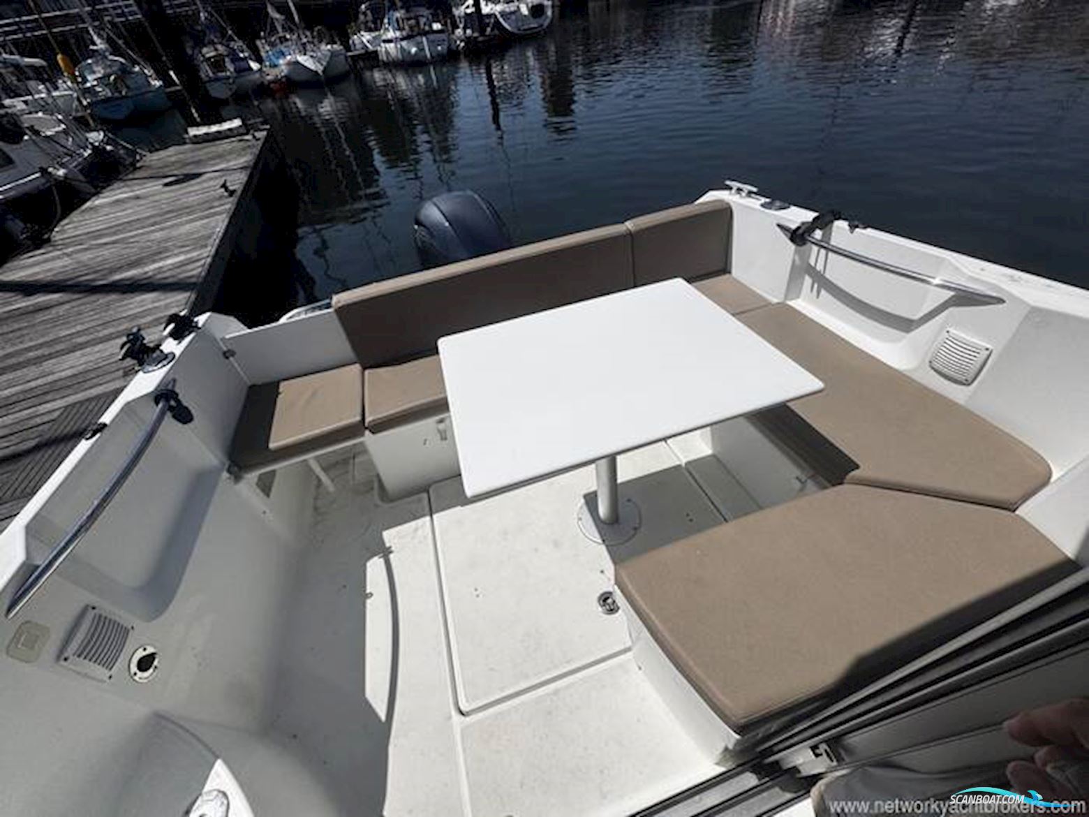 Jeanneau Merry Fisher 695