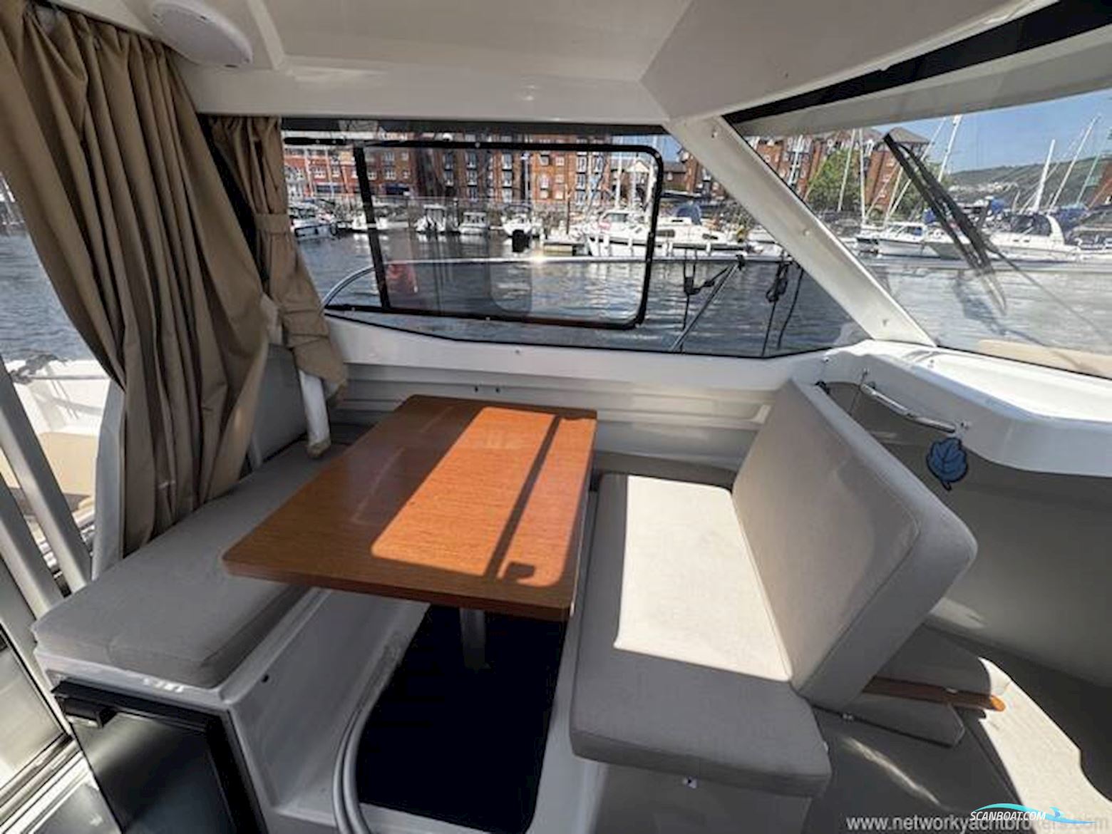 Jeanneau Merry Fisher 695