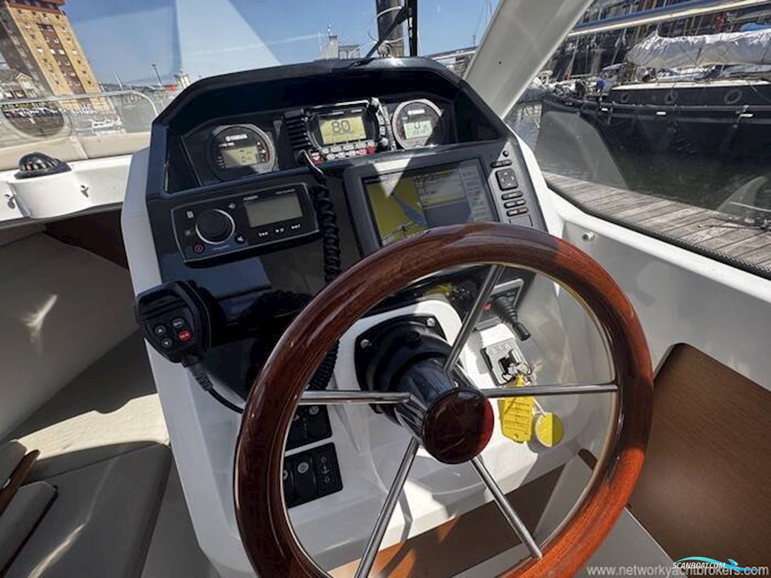 Jeanneau Merry Fisher 695
