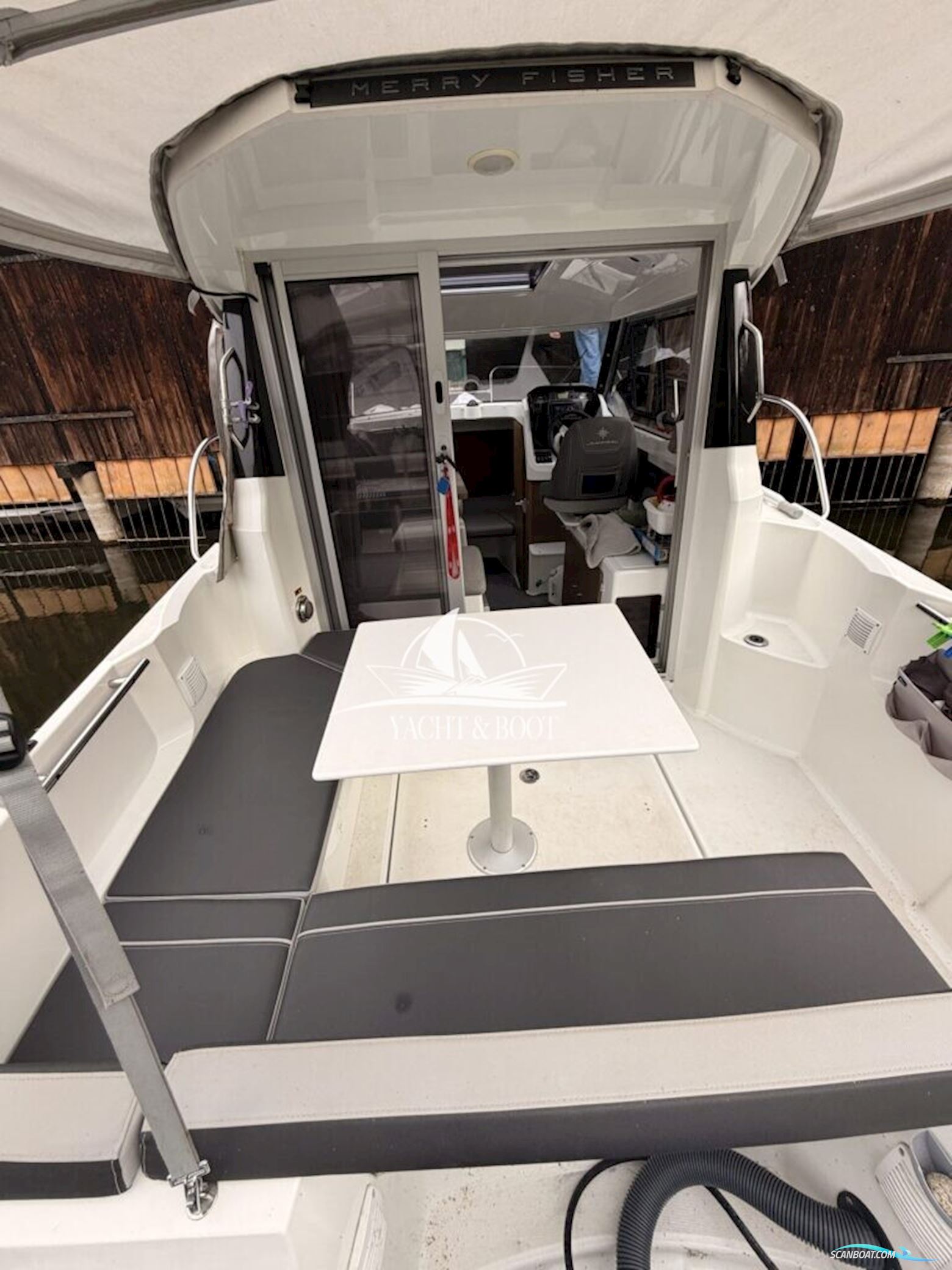 Jeanneau Merry Fisher 695