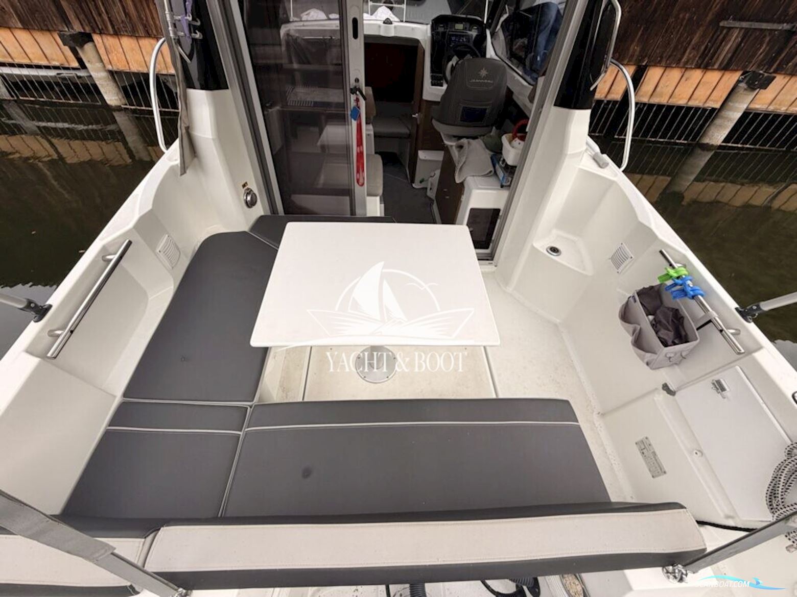 Jeanneau Merry Fisher 695