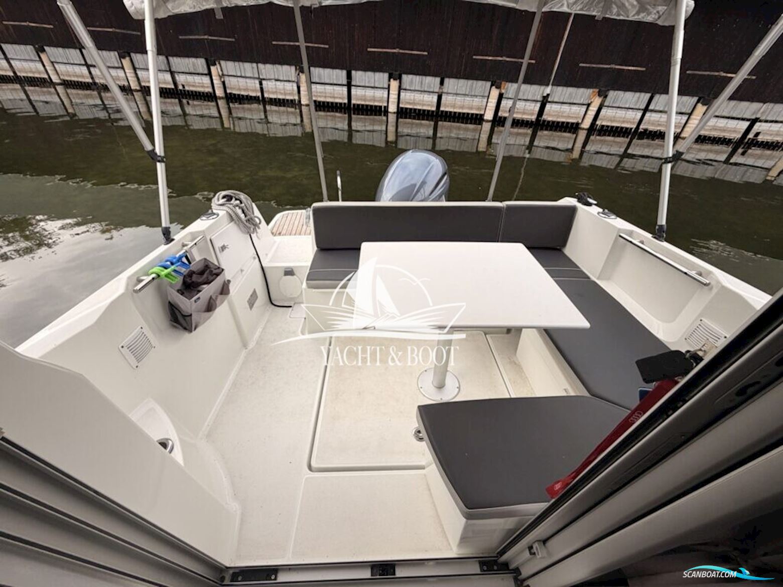Jeanneau Merry Fisher 695