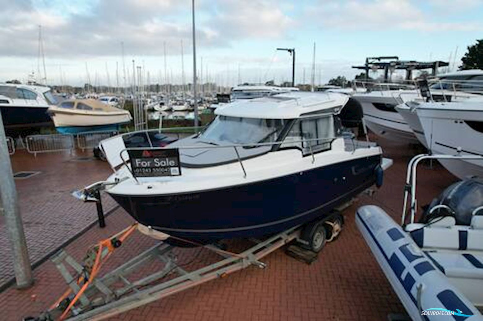 Jeanneau Merry Fisher 695 Series 2 Legend Motorboot 2023, mit Yamaha FL175 CETX motor, England
