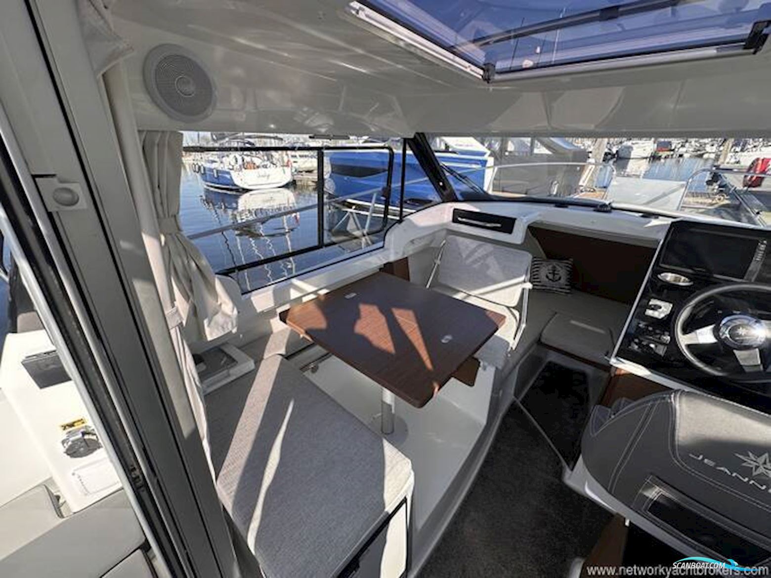 Jeanneau Merry Fisher 695 Series 2