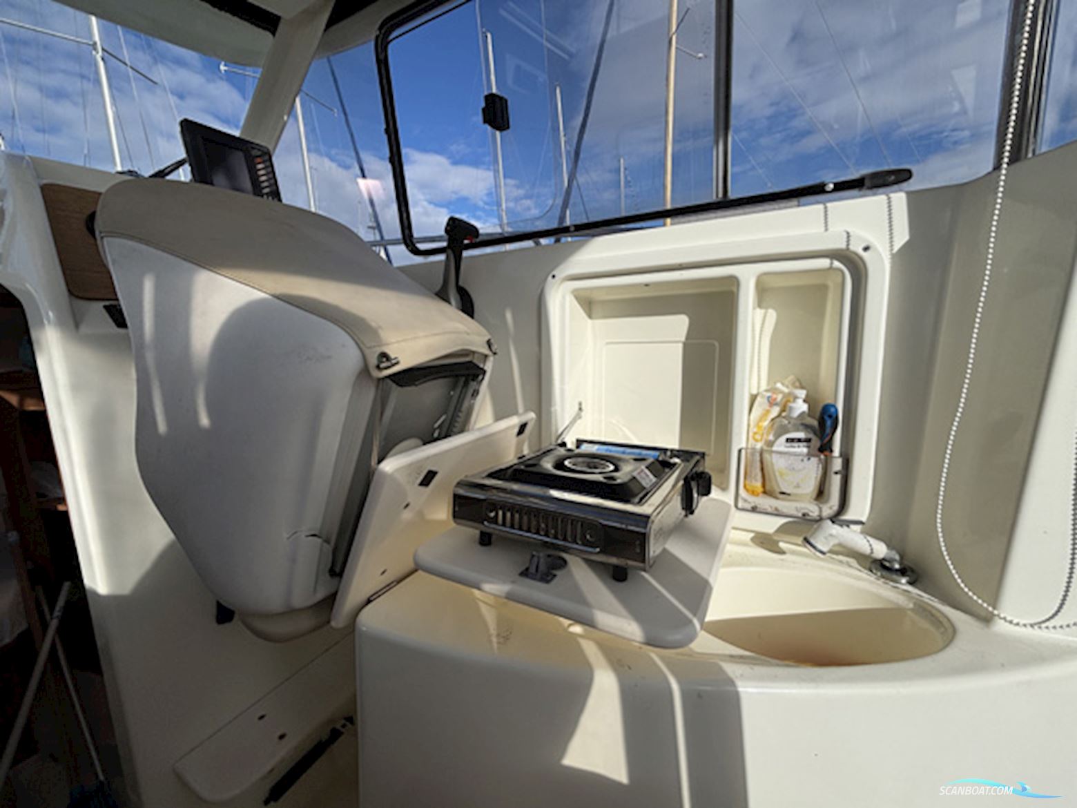 Jeanneau Merry Fisher 725