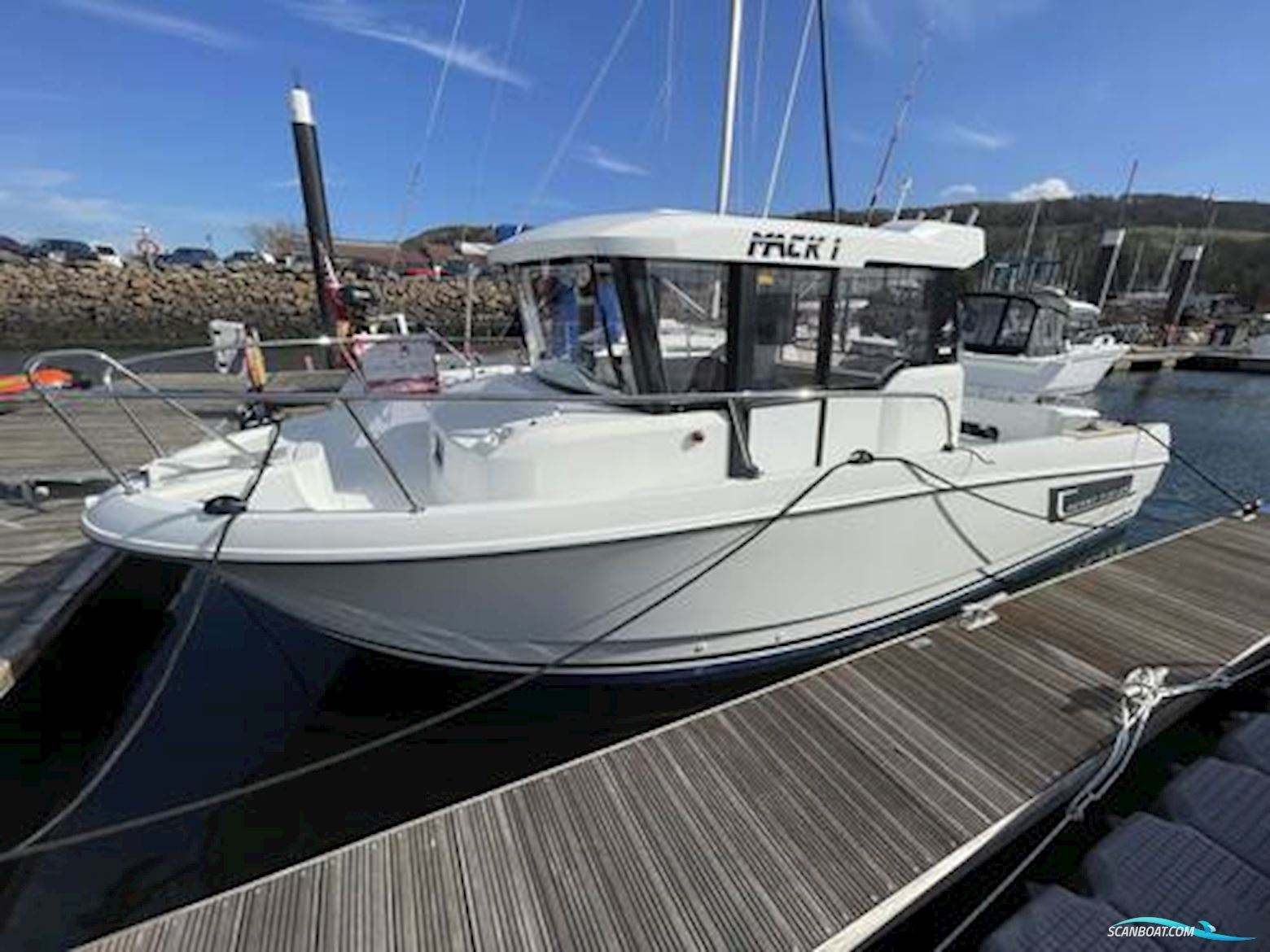 Jeanneau Merry Fisher 755 Marlin Motorboot 2016, mit Suzuki motor, England