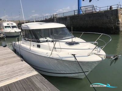 Jeanneau Merry Fisher 755 Motorboot 2013, mit Suzuki DF150 motor, England