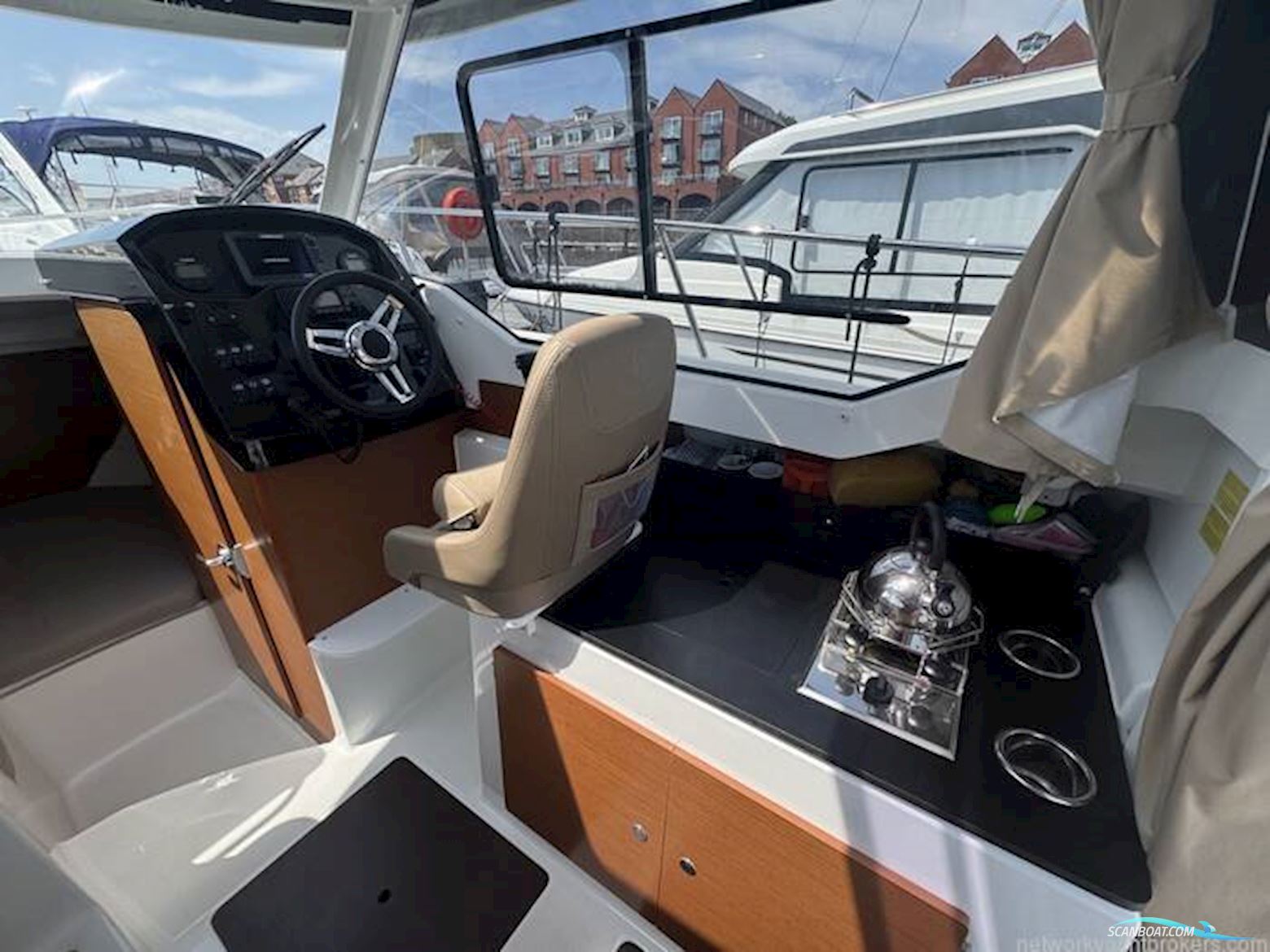 Jeanneau Merry Fisher 795