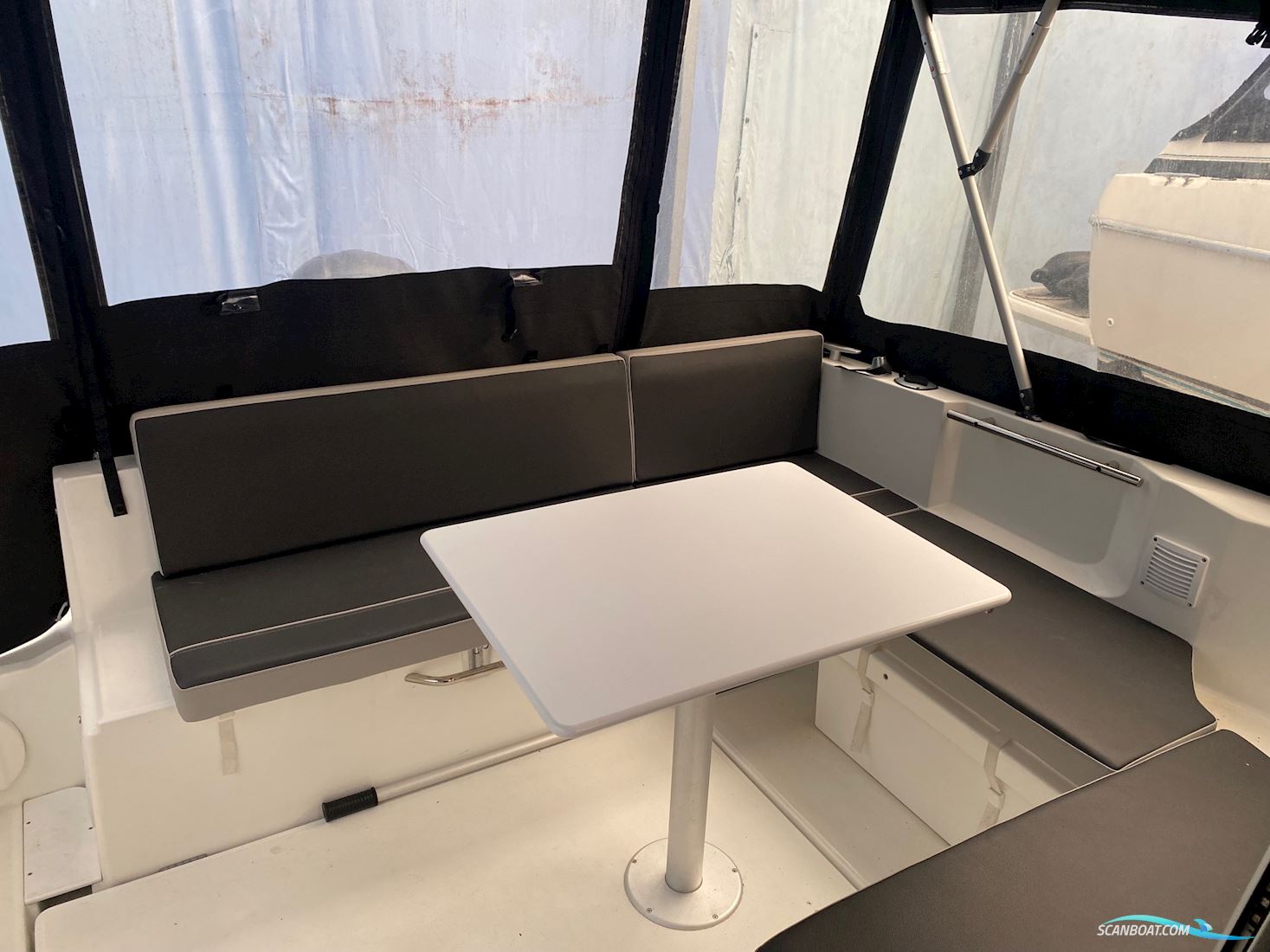 Jeanneau Merry Fisher 795