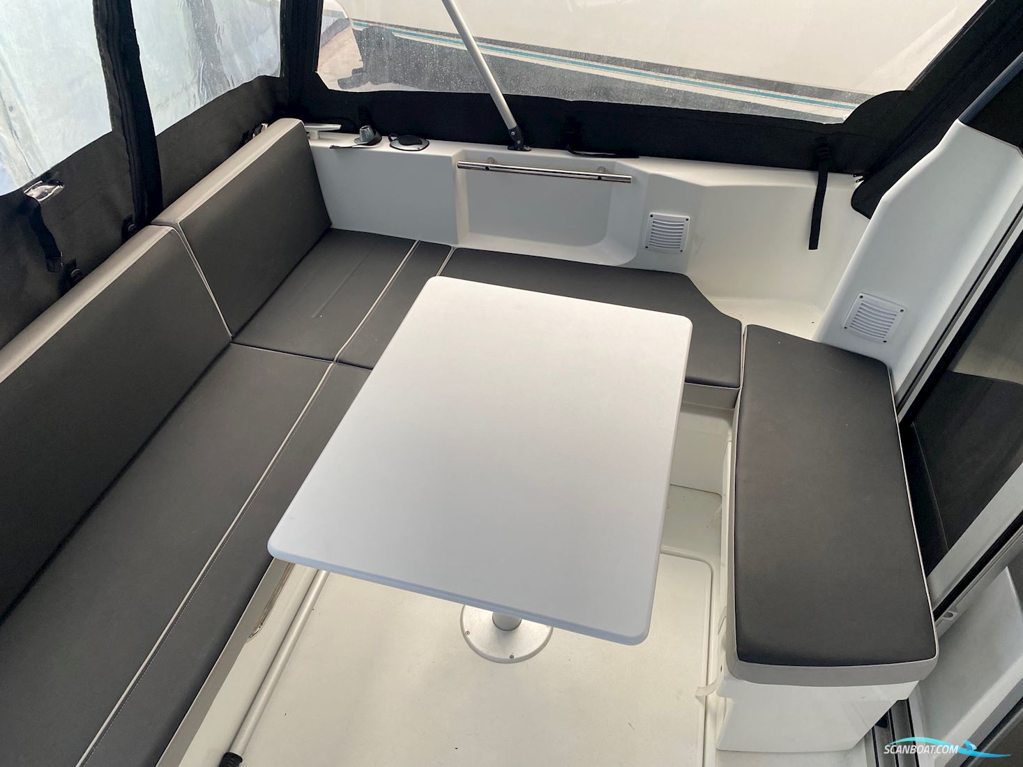 Jeanneau Merry Fisher 795