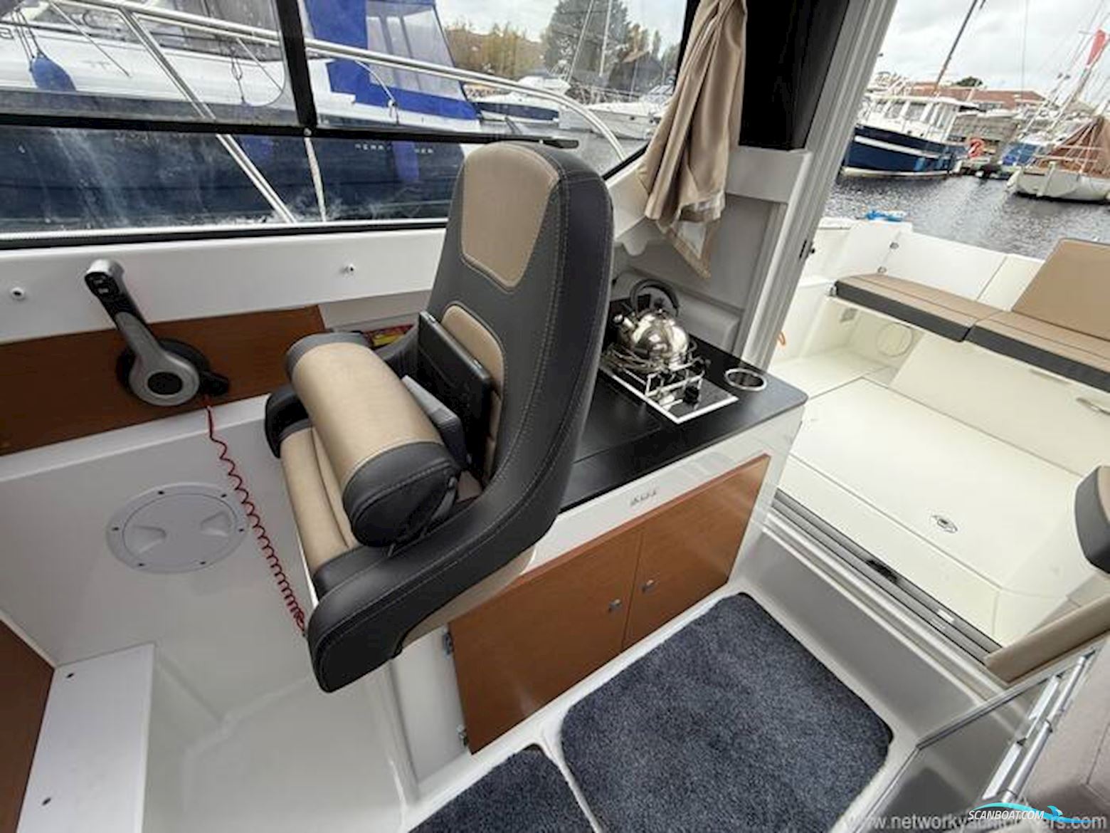 Jeanneau Merry Fisher 795