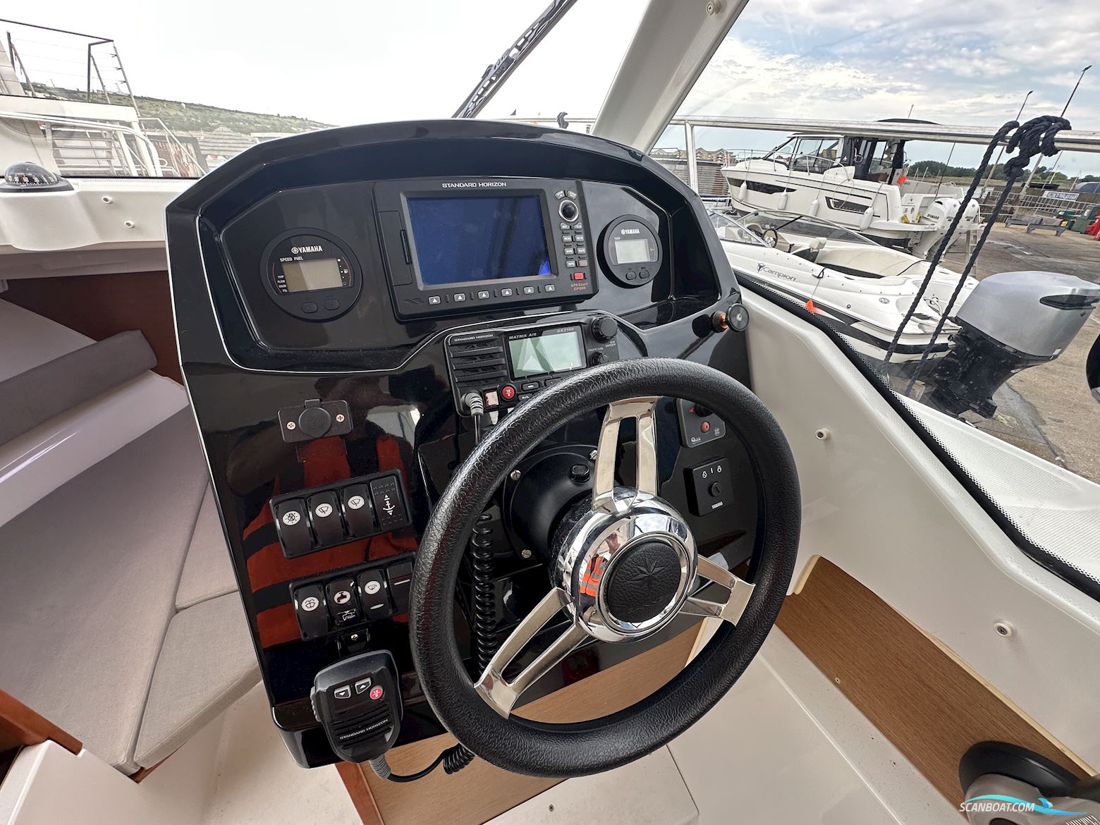 Jeanneau Merry Fisher 795