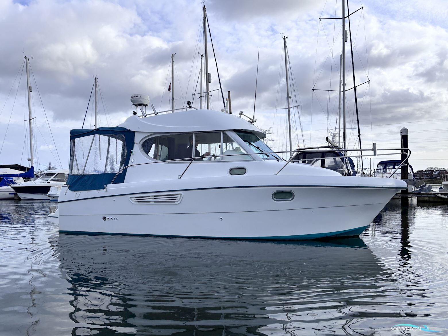Jeanneau Merry Fisher 805 Motorboot 2004, mit Nanni motor, England