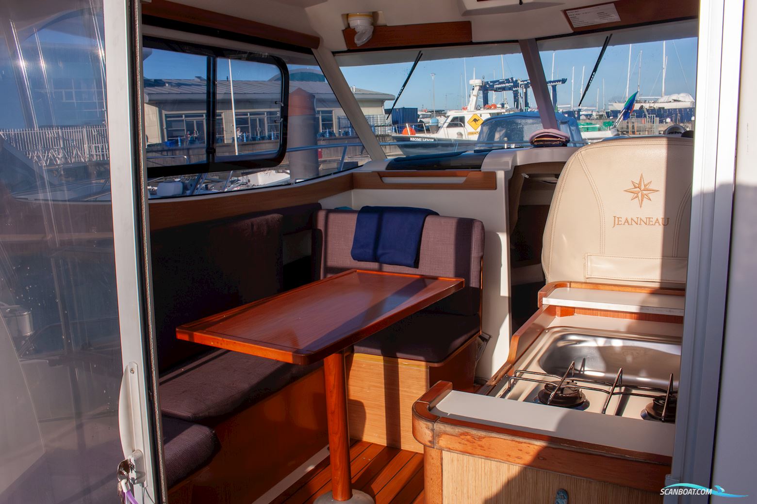 Jeanneau Merry Fisher 815