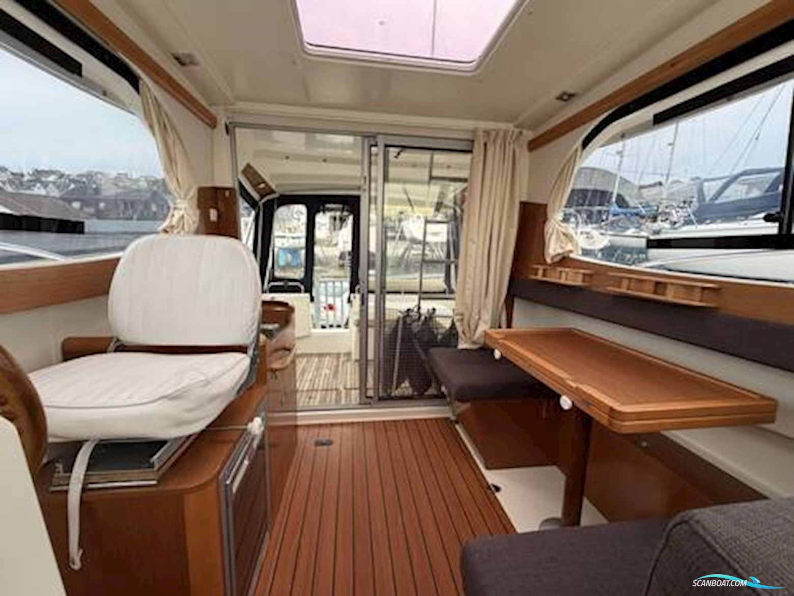 Jeanneau Merry Fisher 815