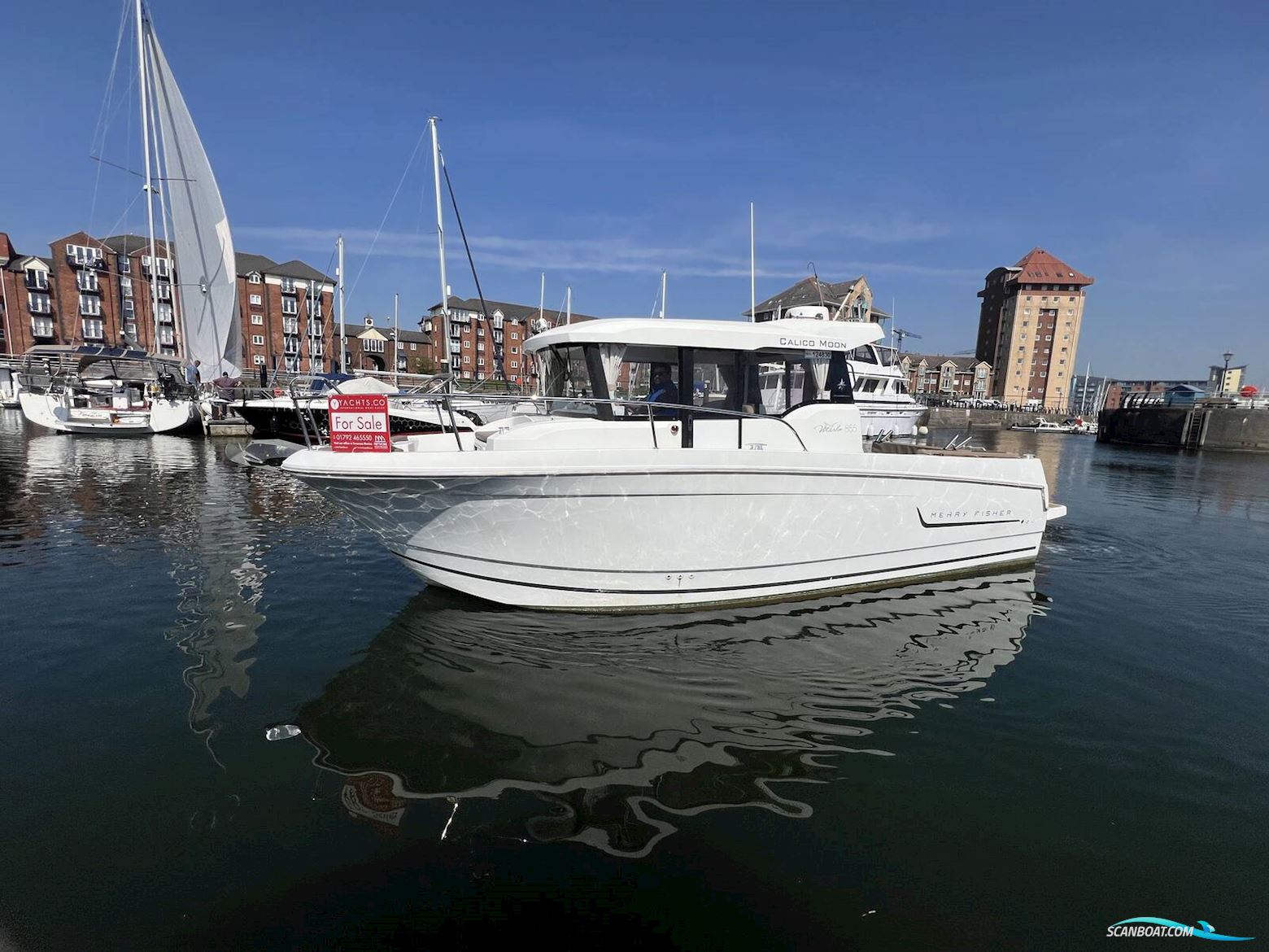 Jeanneau Merry Fisher 855 Marlin Motorboot 2013, mit Suzuki motor, England