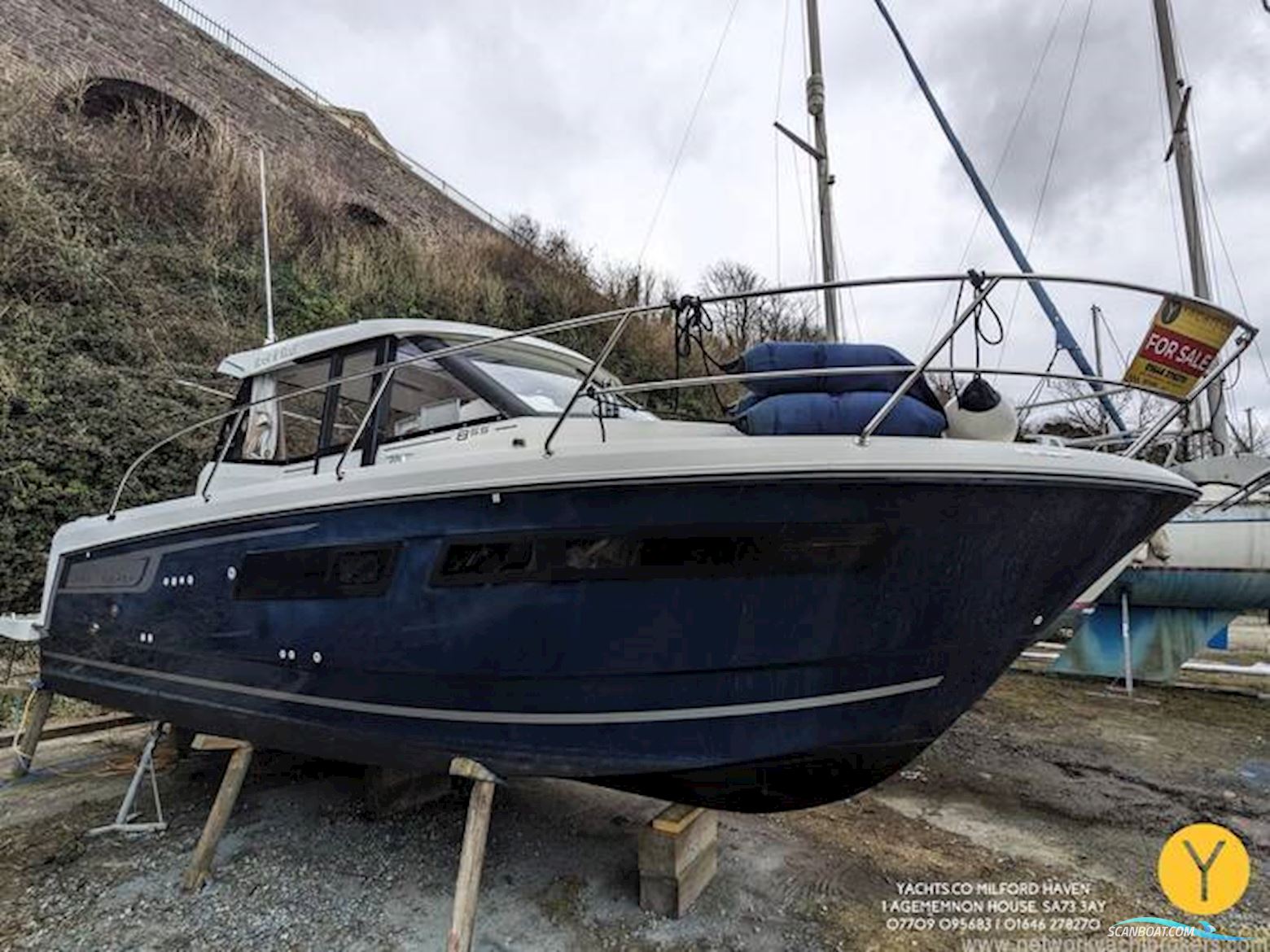 Jeanneau Merry Fisher 855