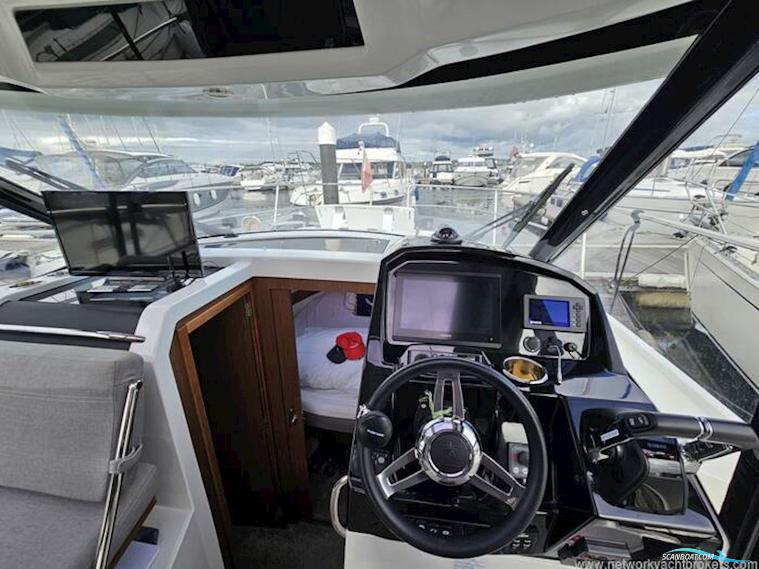 Jeanneau Merry Fisher 895 Offshore