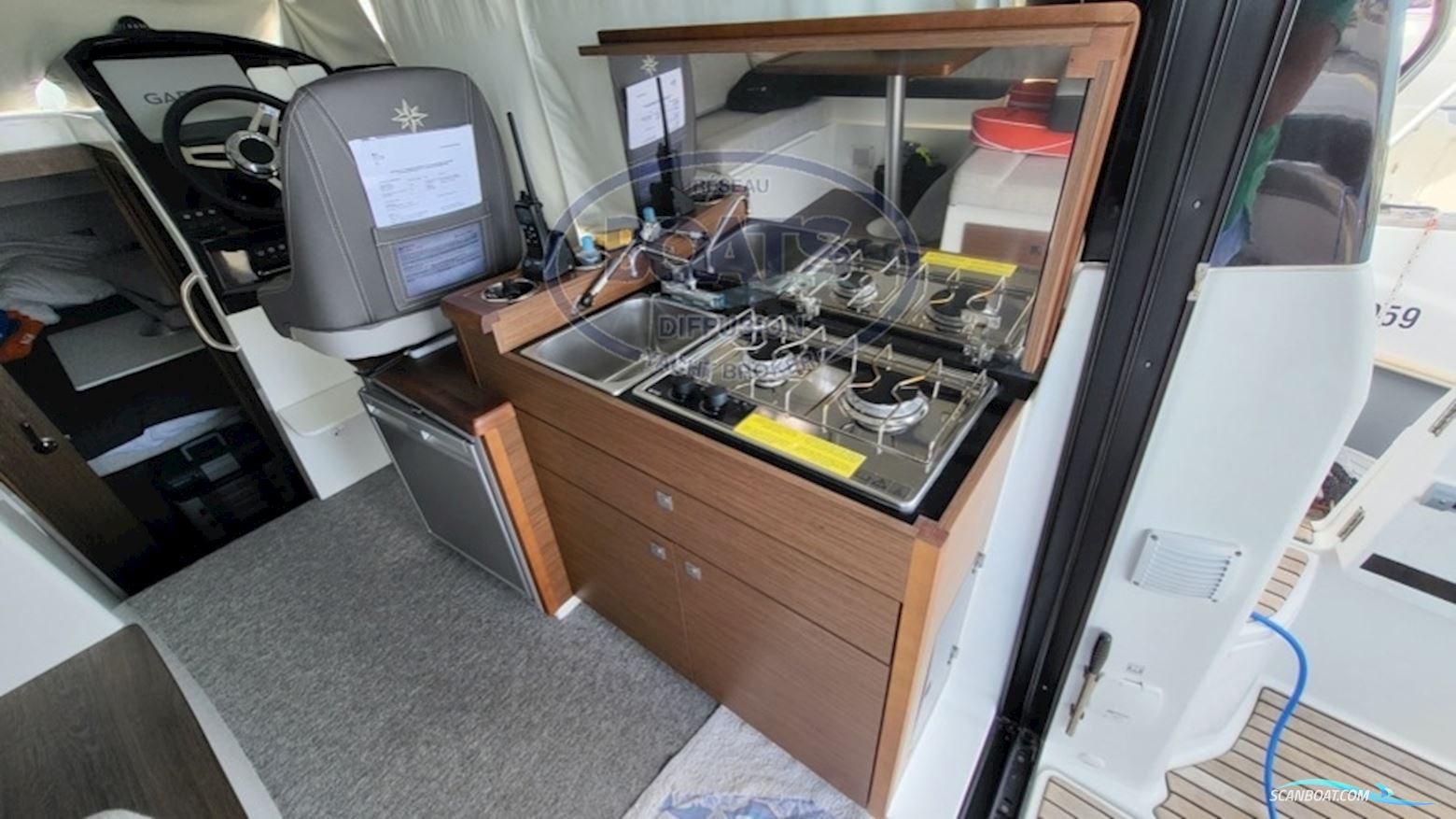 Jeanneau MERRY FISHER 895 OFFSHORE