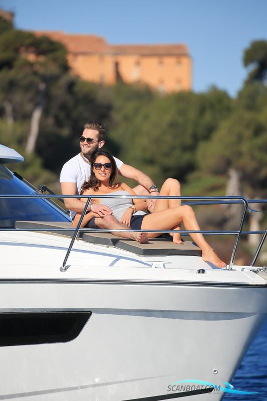 Jeanneau Merry Fisher 895