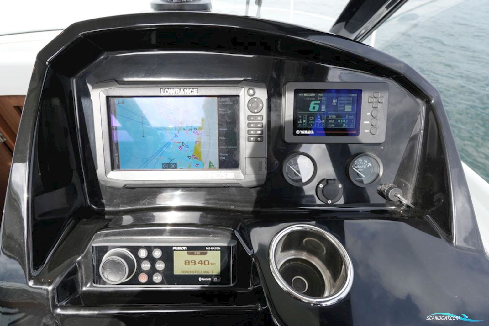 Jeanneau Merry Fisher 895