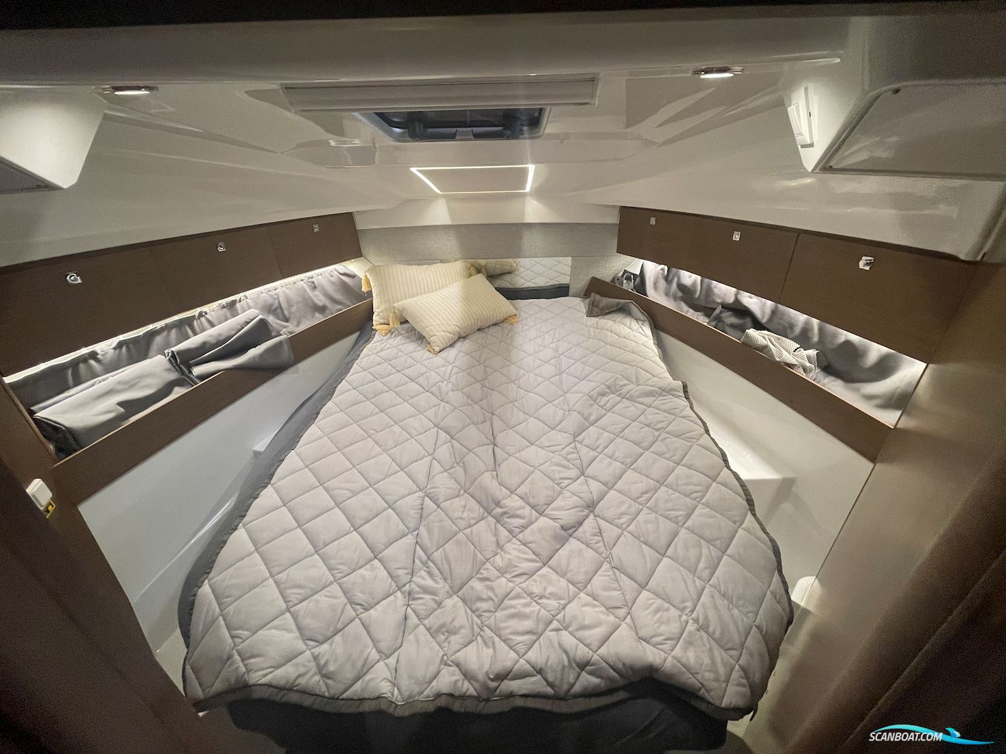 Jeanneau Merry Fisher 895