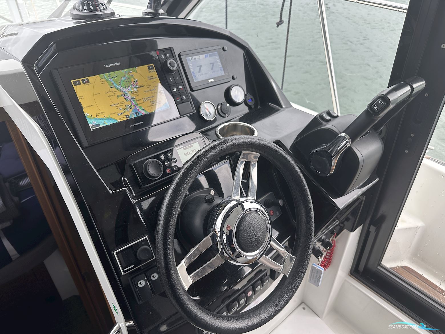 Jeanneau Merry Fisher 895