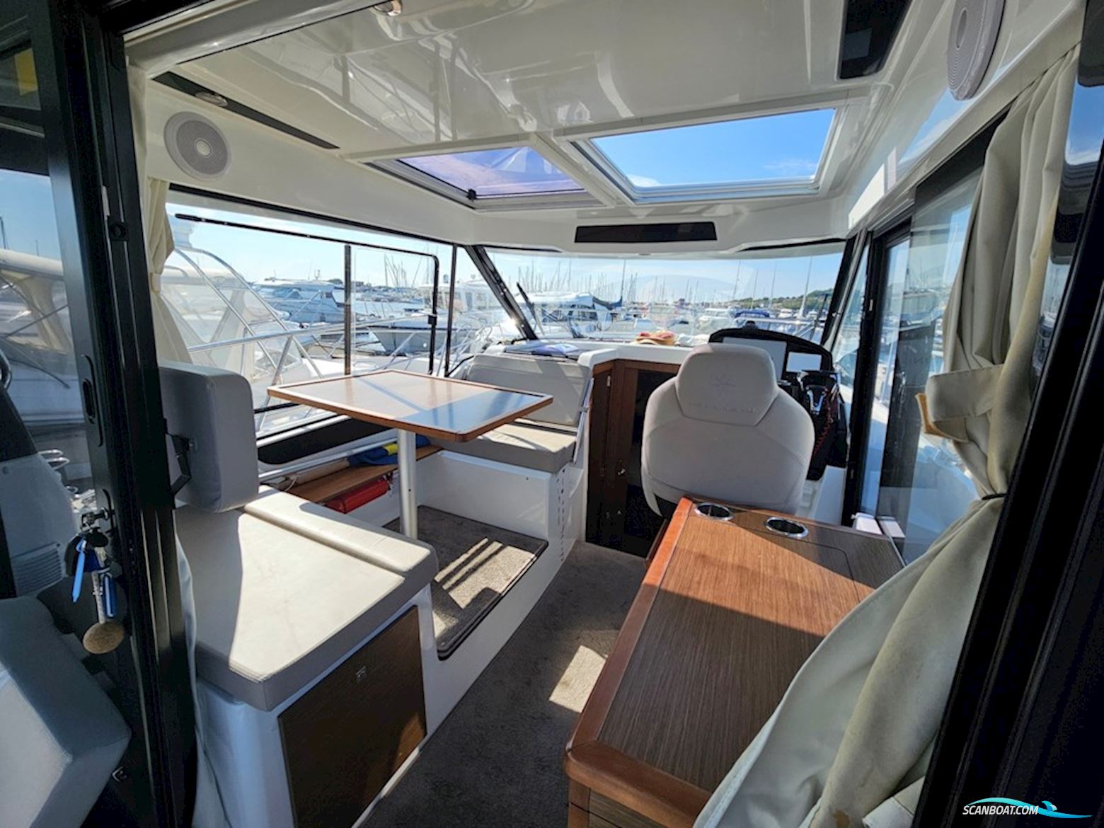 Jeanneau Merry Fisher 895