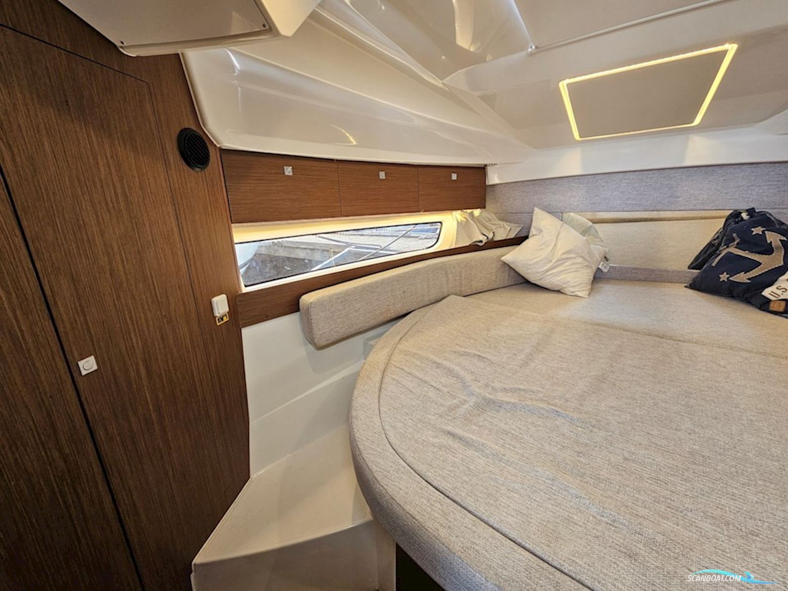 Jeanneau Merry Fisher 895